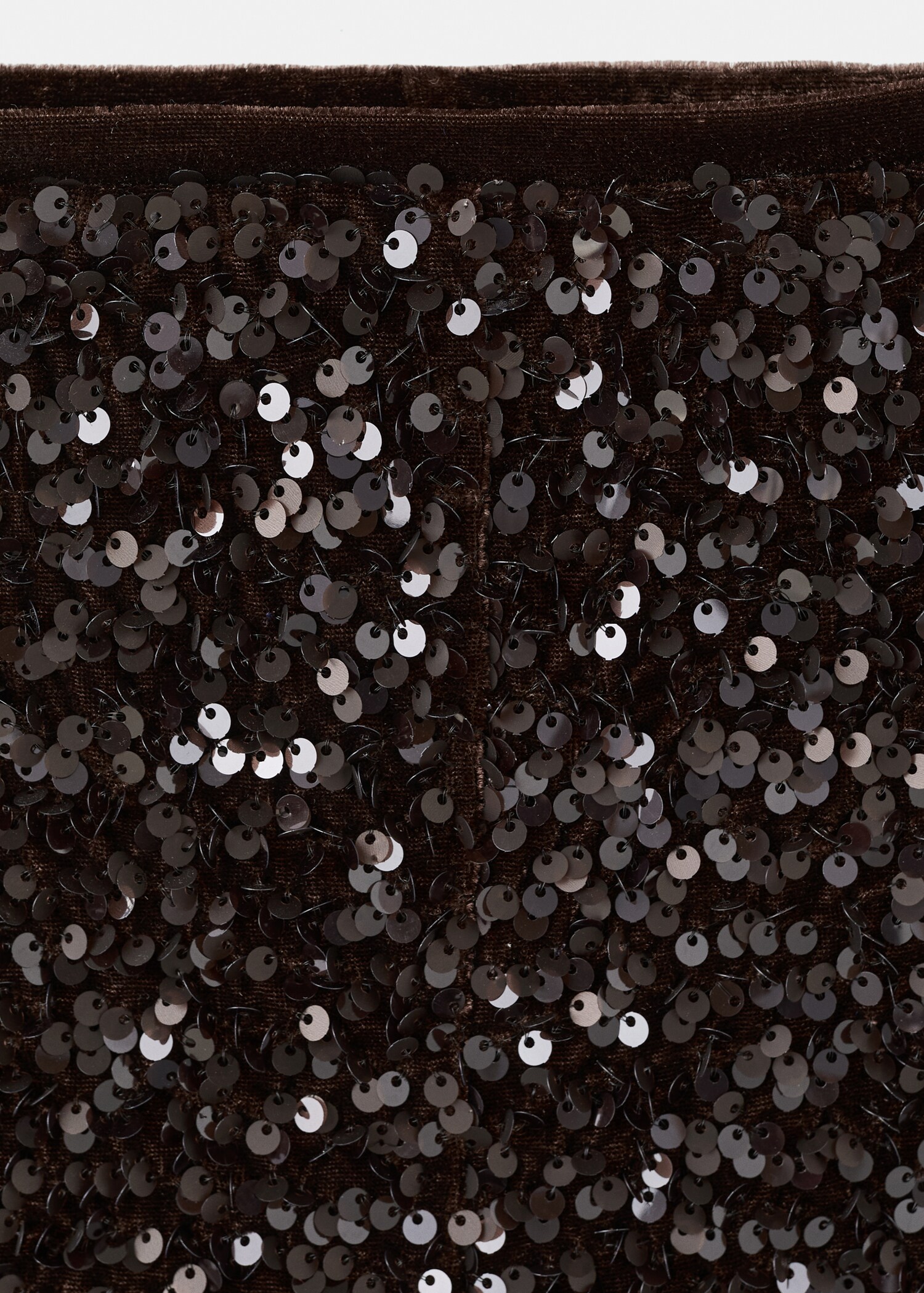 Velvet shorts with sequins - Details of the article 0