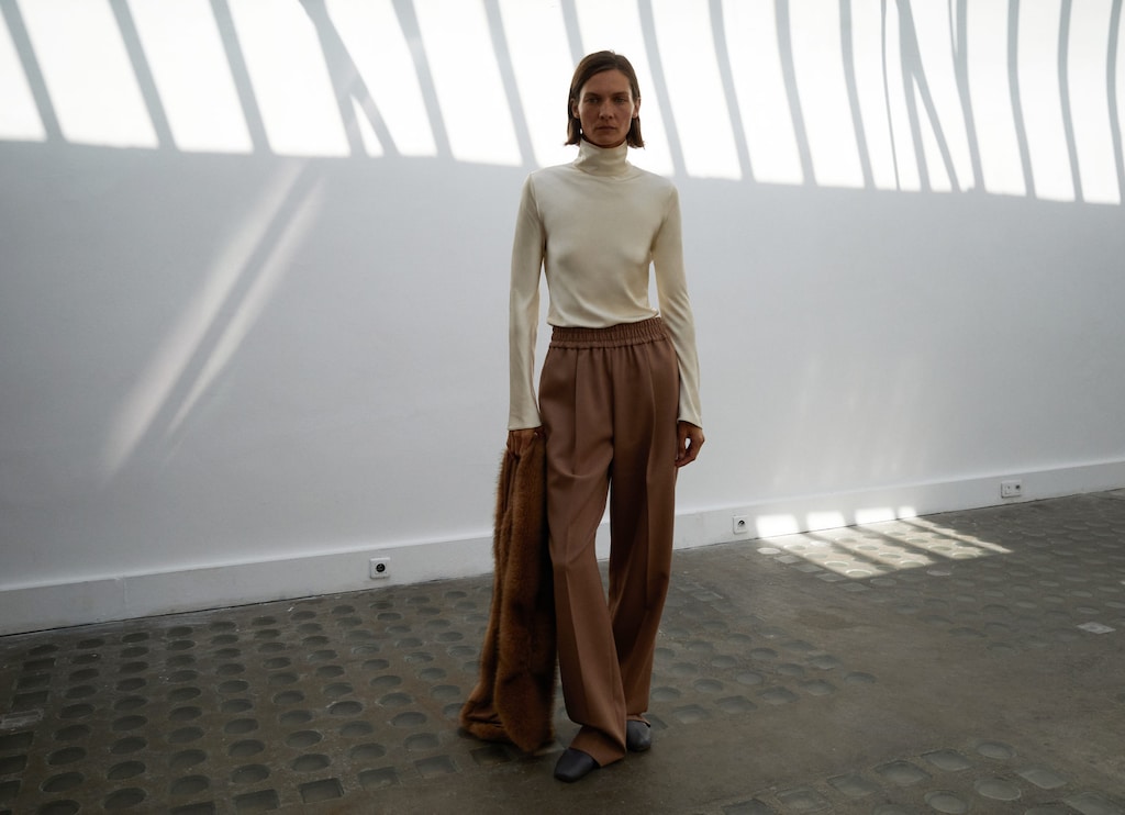 100% wool pants with elastic waist