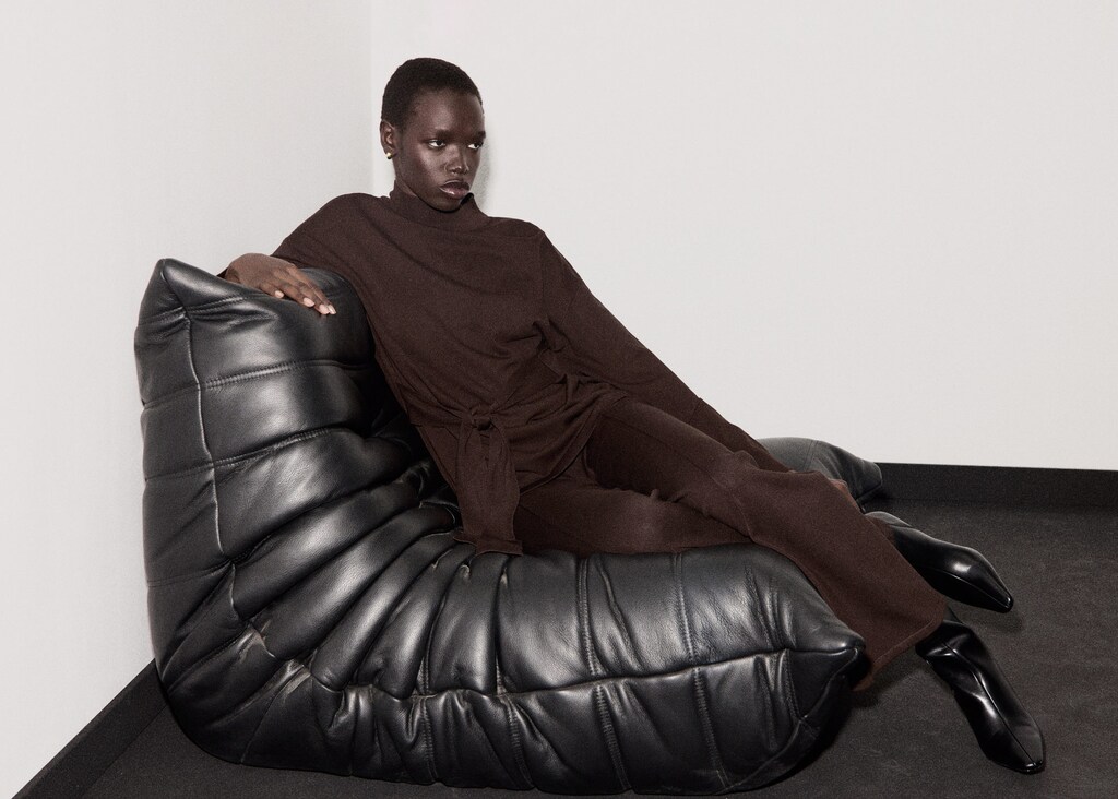 Knitted trousers with stitching detail