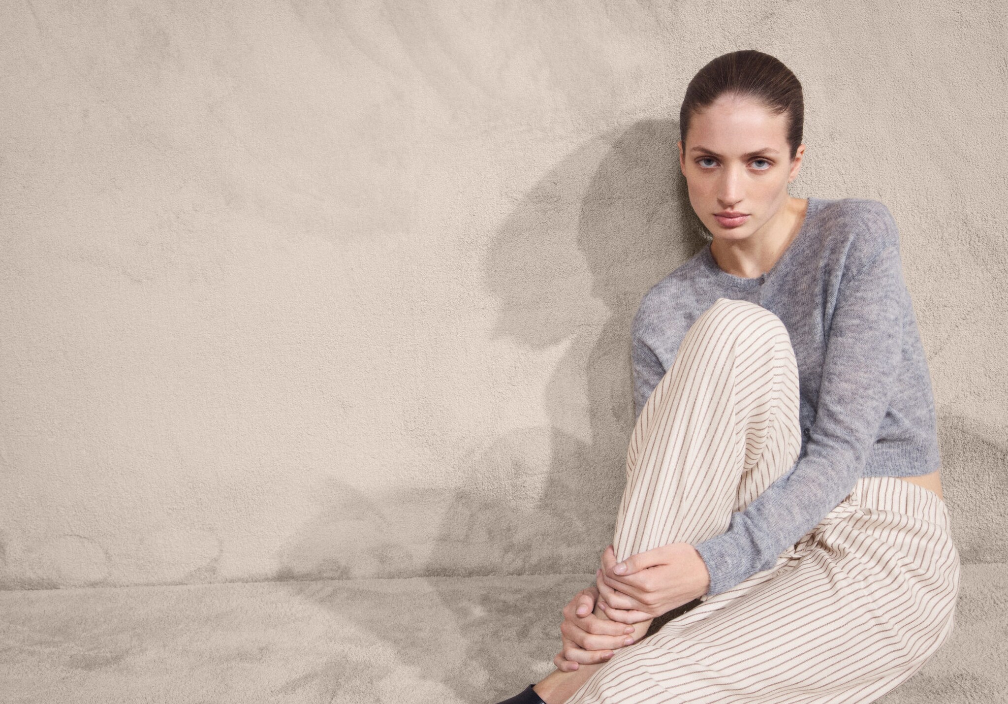 Pantalons de franel·la amb ratlla teixida - Pla panoràmic