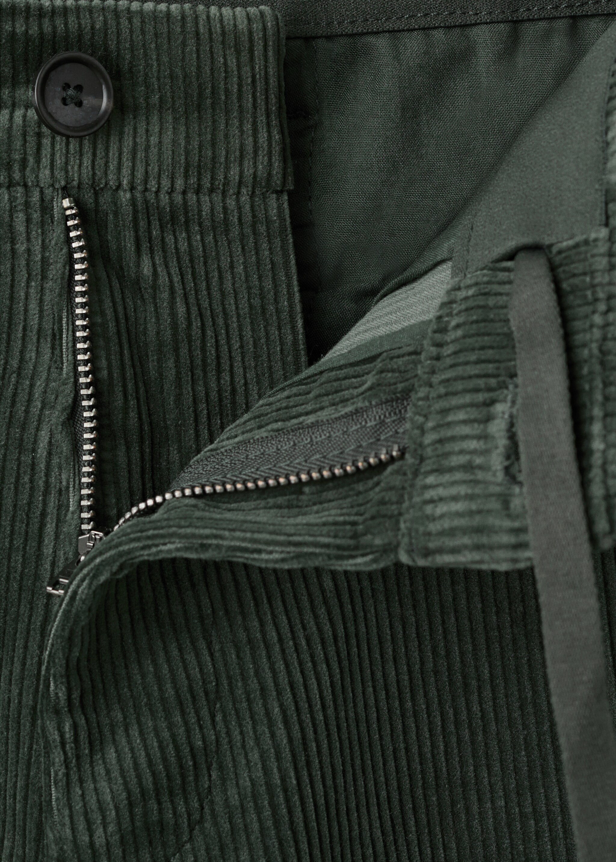Corduroy slim-fit trousers - Details of the article 8, Khaki. Ref: 27001195-00.
