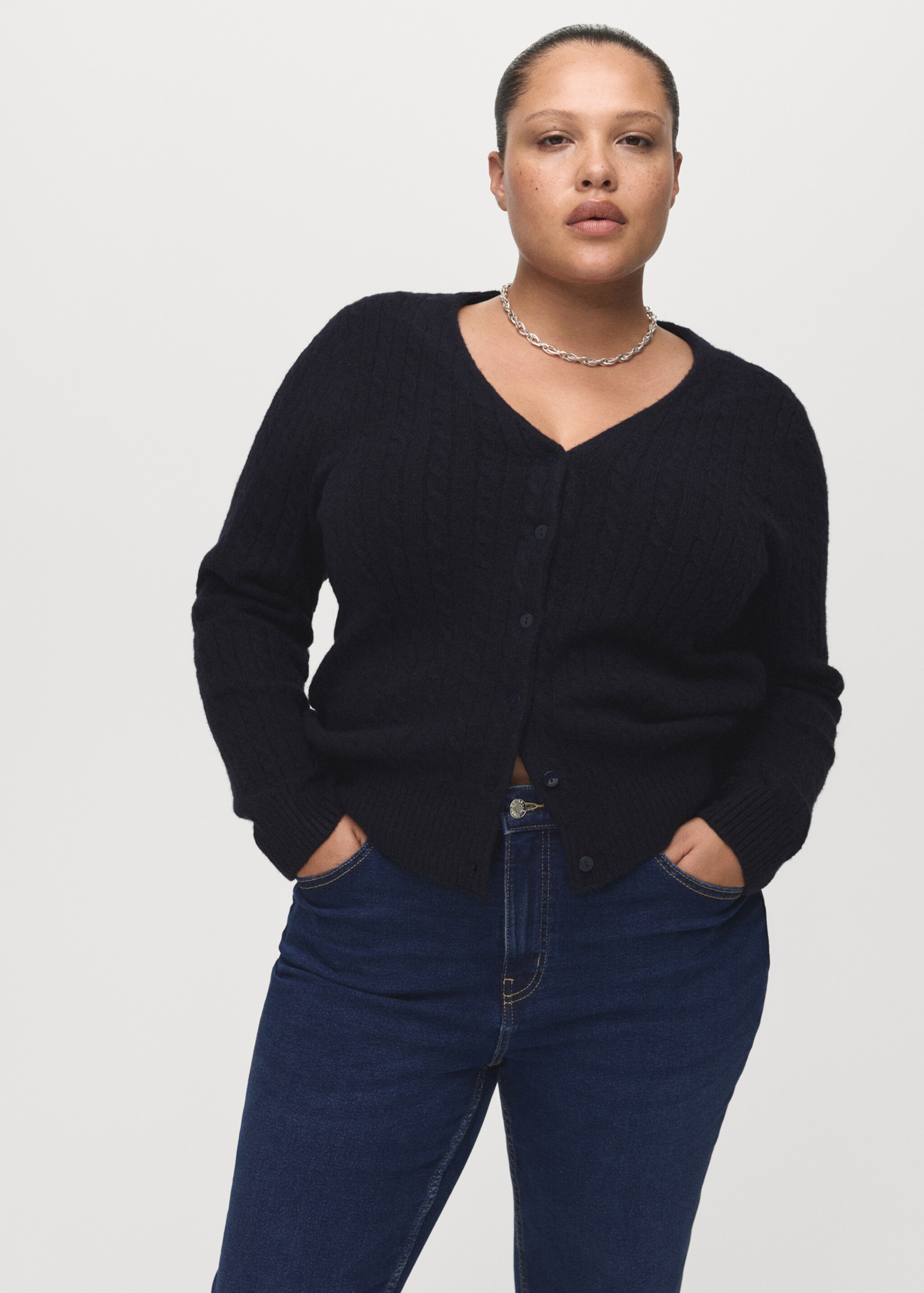 Sienna flared cropped jeans - Details of the article 5, Dark Blue. Ref: 27001240-00.