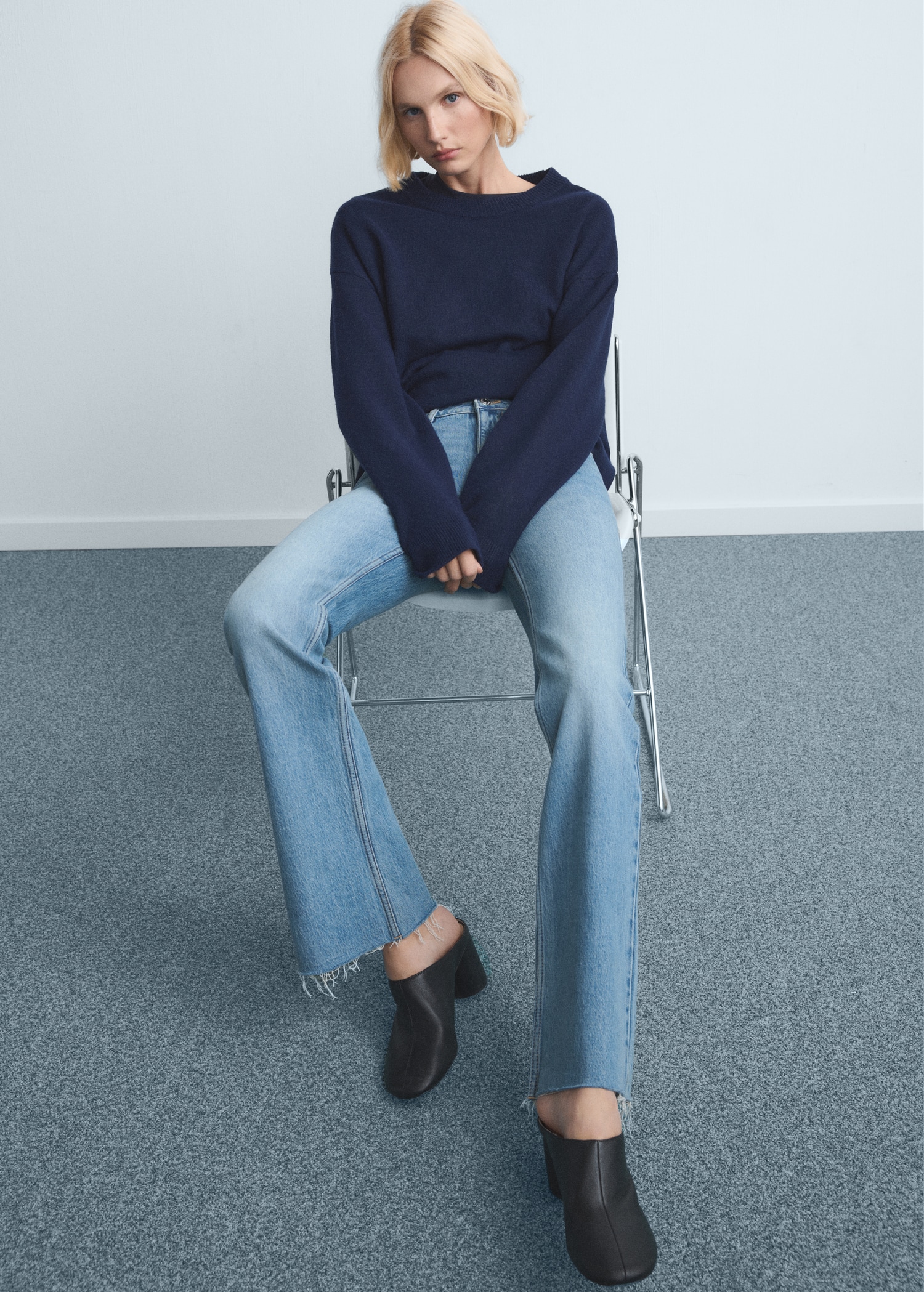 Fiona flared mid-rise jeans - Details of the article 2