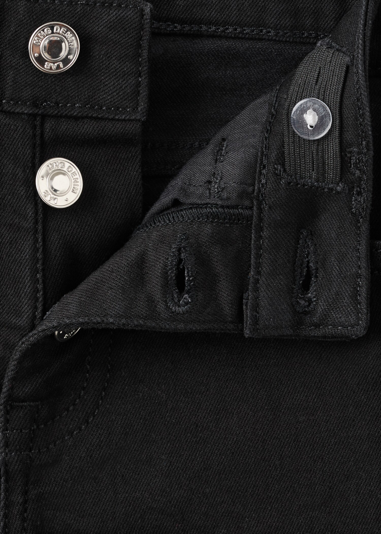 Buttons flare jeans - Details of the article 8