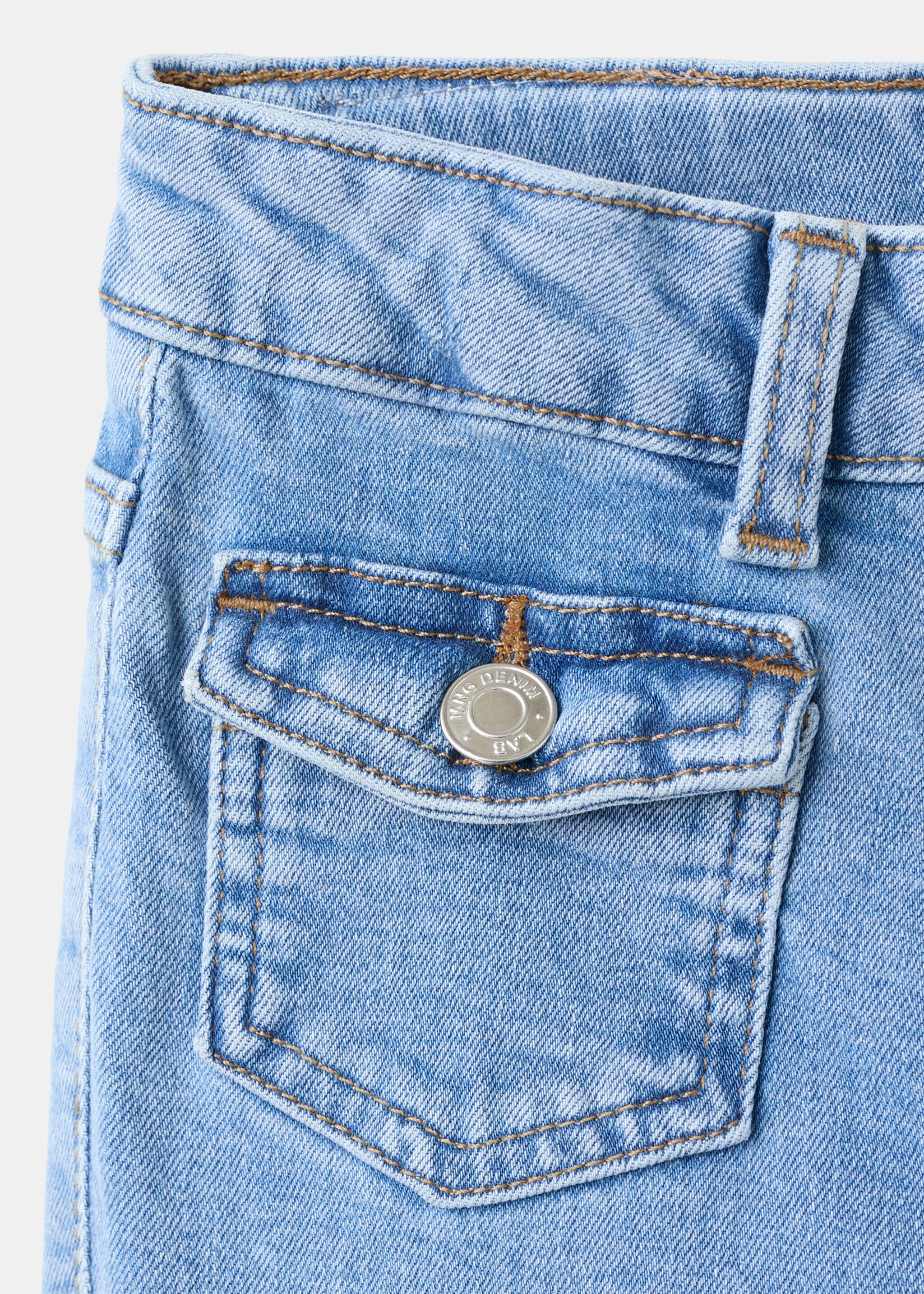 Flared jeans with pocket - Details of the article 0, Medium Blue. Ref: 27001258-00.