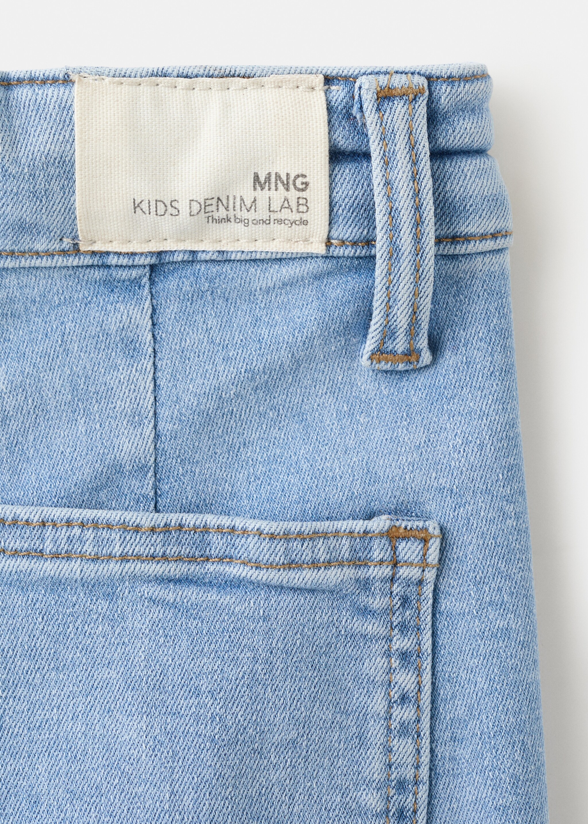 Wideleg low frayed hem jeans - Details of the article 0, Medium Blue. Ref: 27001259-00.