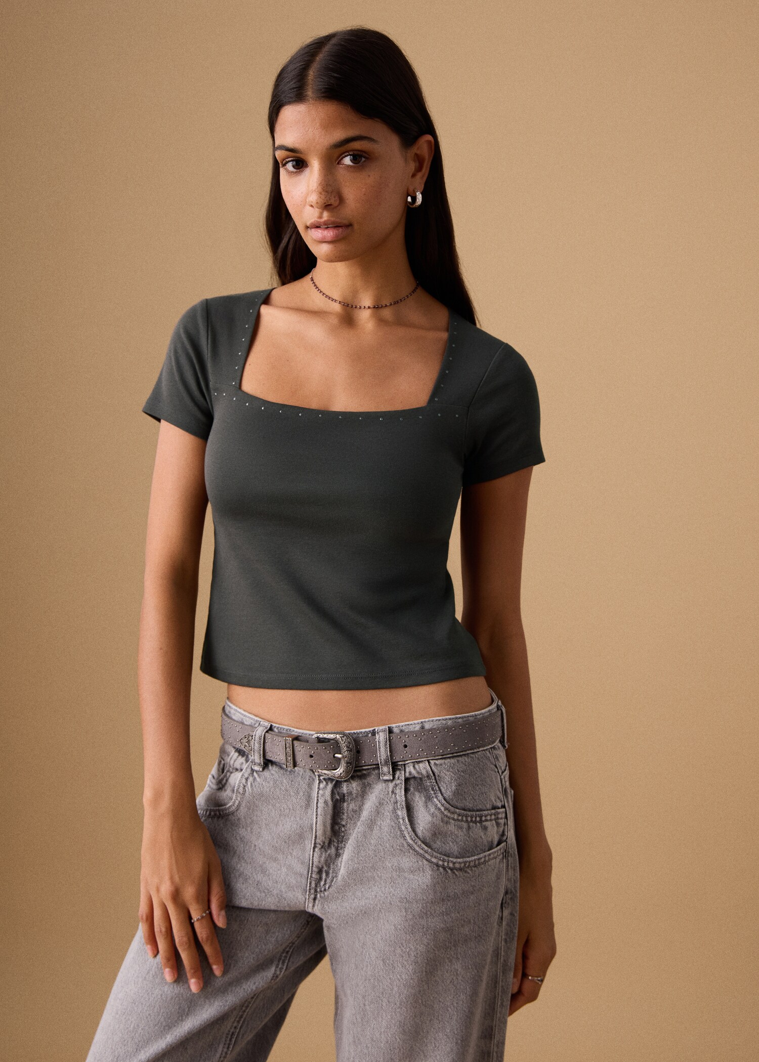 Short studded t-shirt - Medium plane