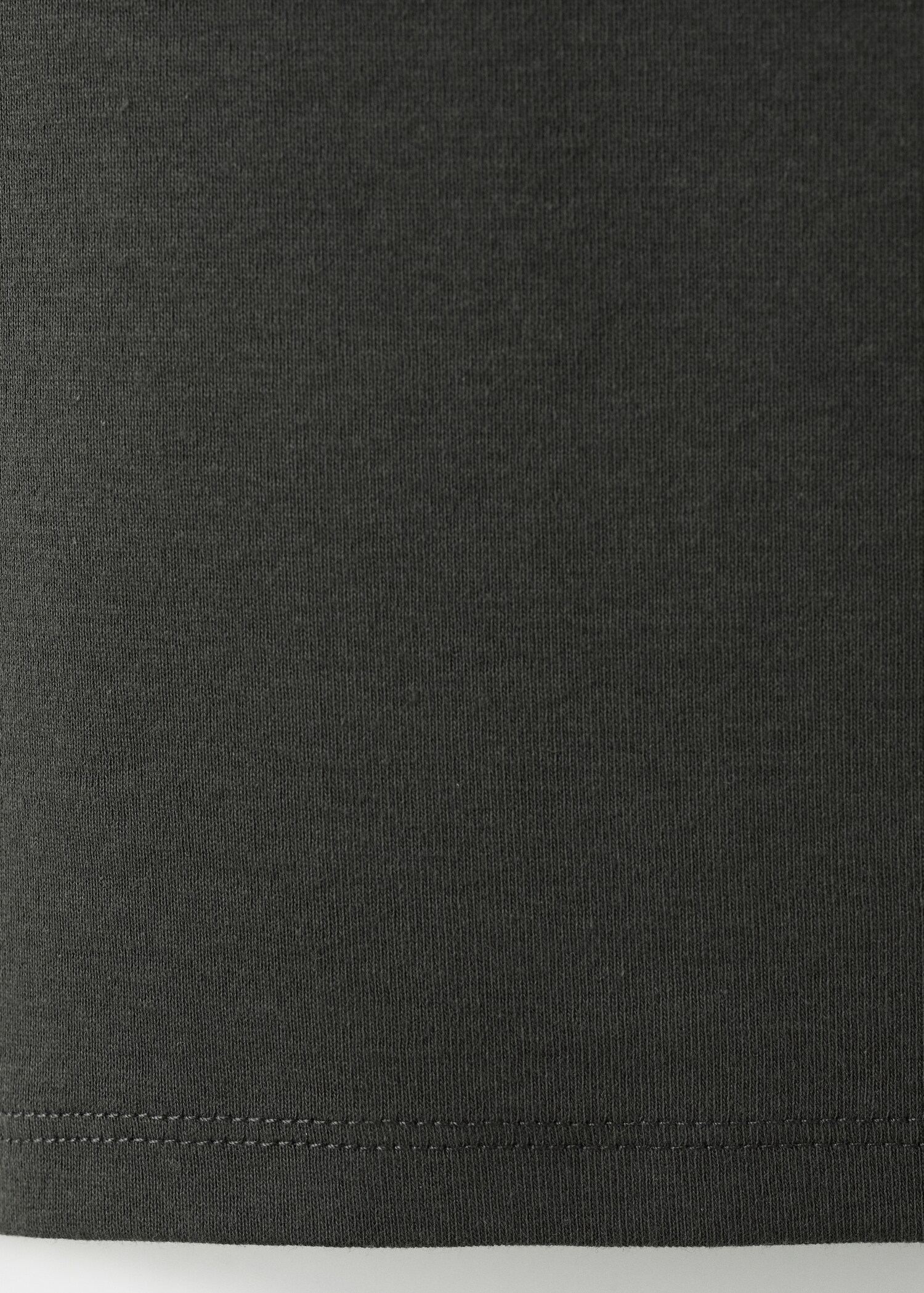 Short studded t-shirt - Details of the article 0