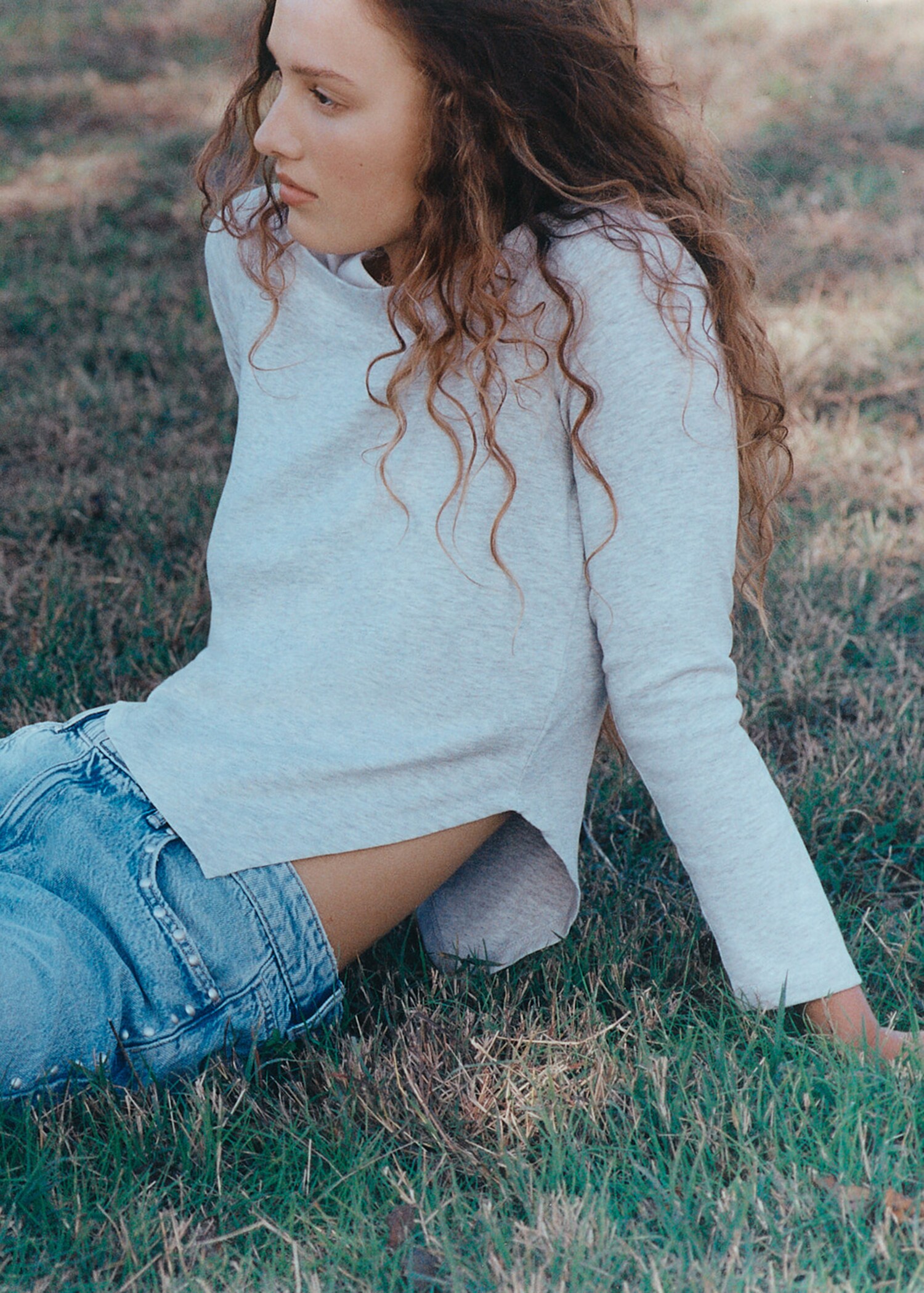 Asymmetrical double-effect t-shirt - Details of the article 5