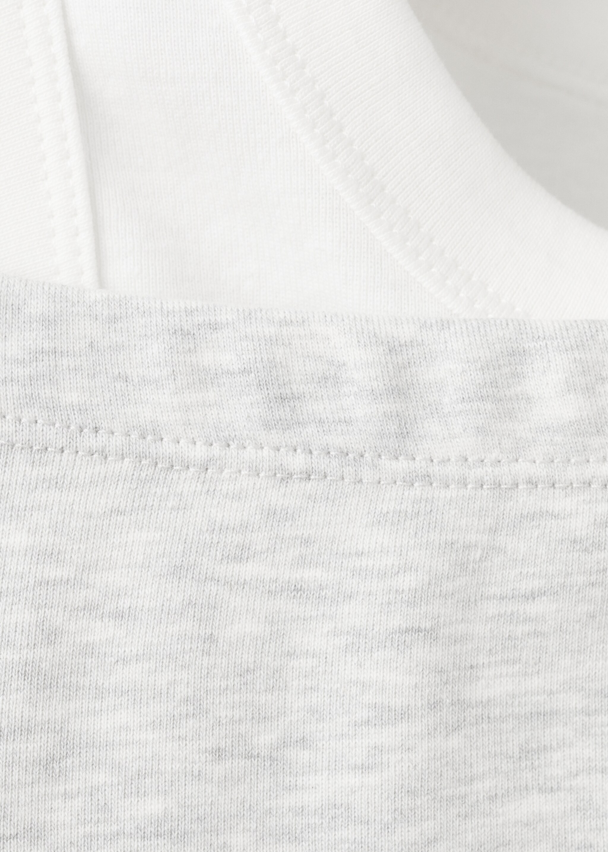 Asymmetrical double-effect t-shirt - Details of the article 8, Medium Heather Grey. Ref: 27001333-00.