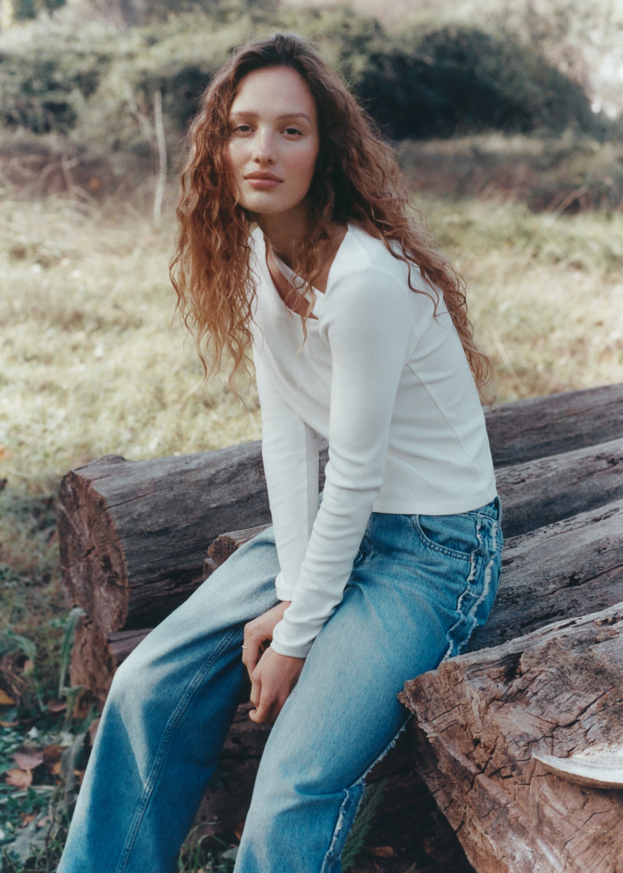 Μπλούζα ασύμμετρη cut-out - Λεπτομέρεια του προϊόντος 5, Υπόλευκο. Ref: 27001335-00.