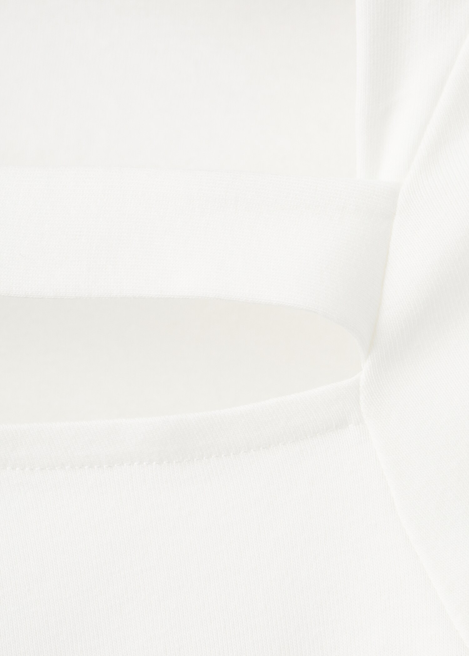 Asymmetrical t-shirt with cut-out - Details of the article 8