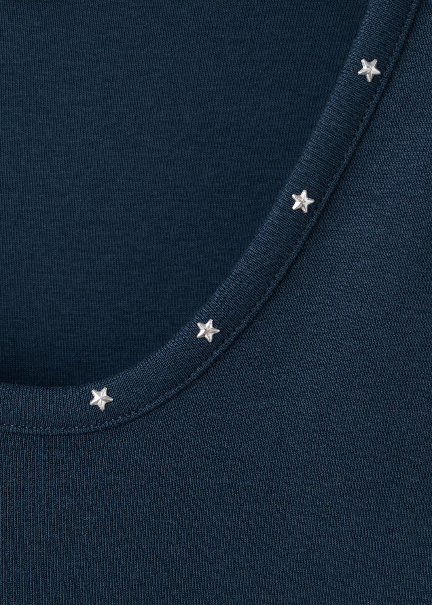 Star-studded t-shirt - Details of the article 8