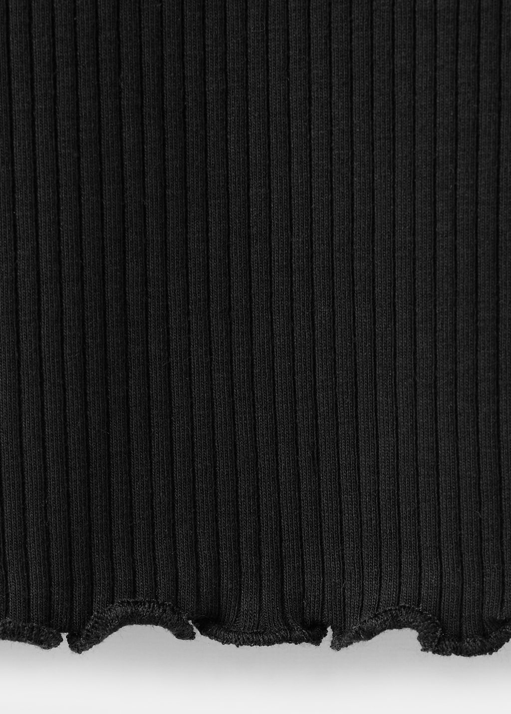 Ribbed long-sleeved t-shirt