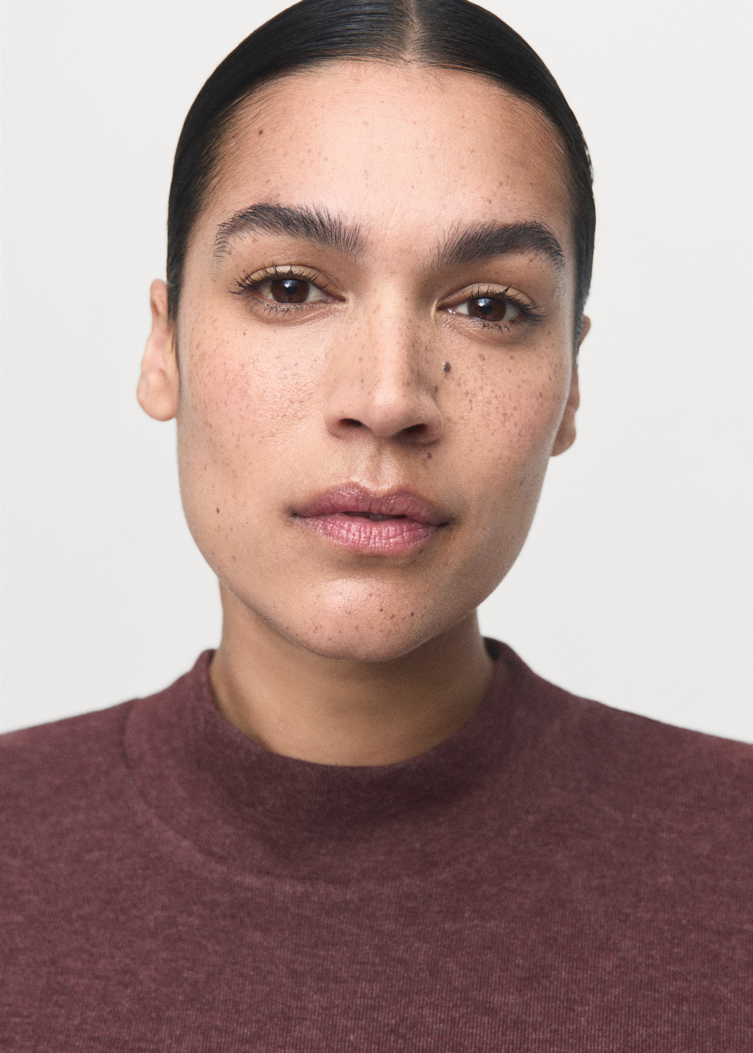 High collar T-shirt - Details of the article 4