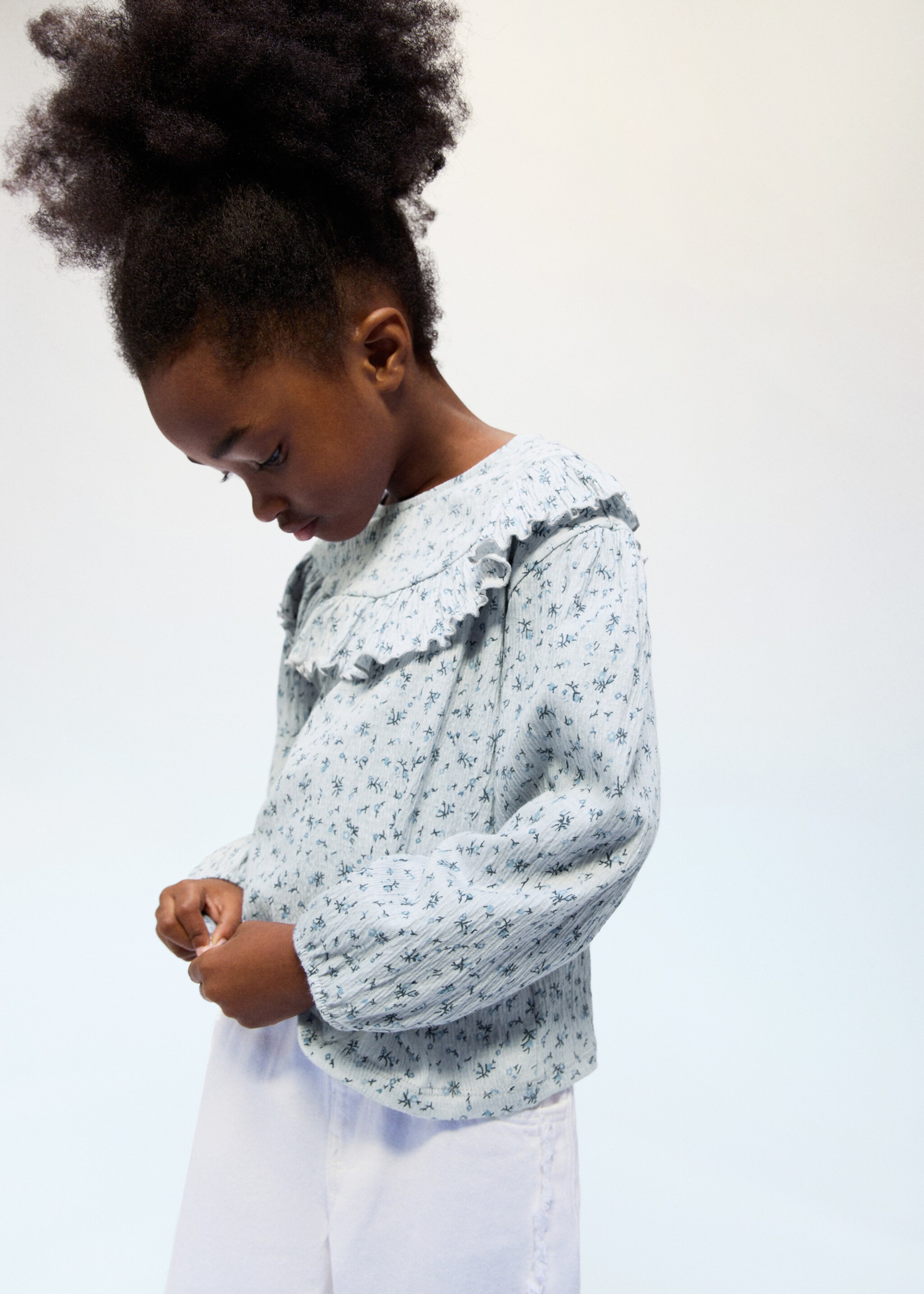 Floral print T-shirt - Details of the article 1, Light/Pastel Grey. Ref: 27001345-00.