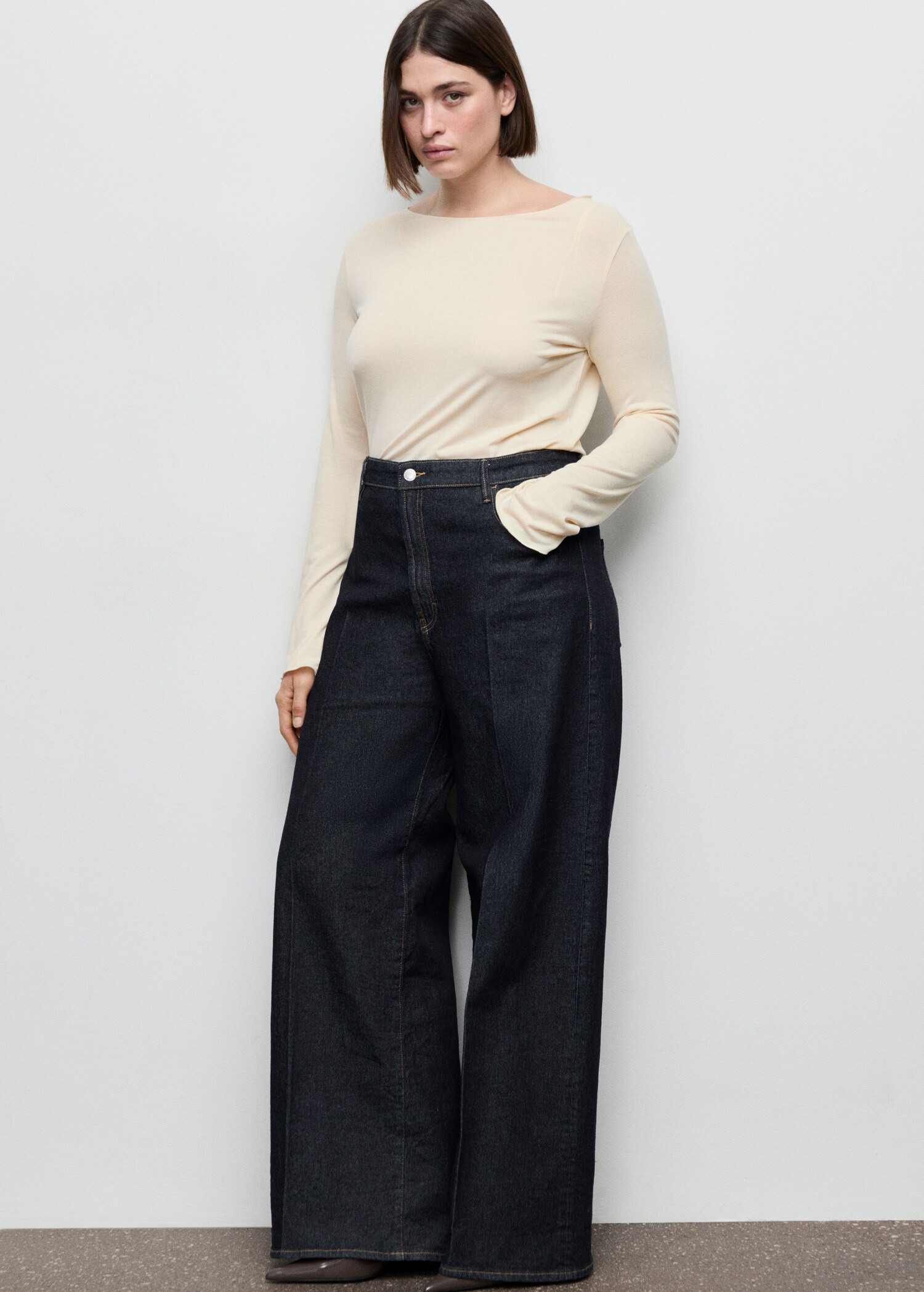 Boat neck t-shirt - Details of the article 3