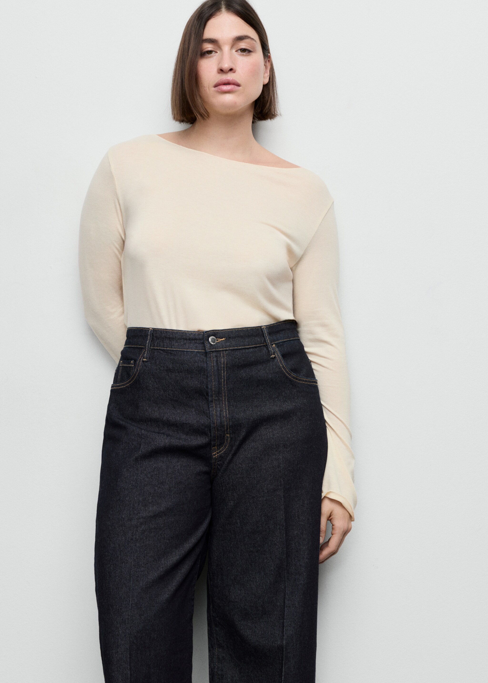 Boat neck t-shirt - Details of the article 5, Vanilla. Ref: 27001353-00.