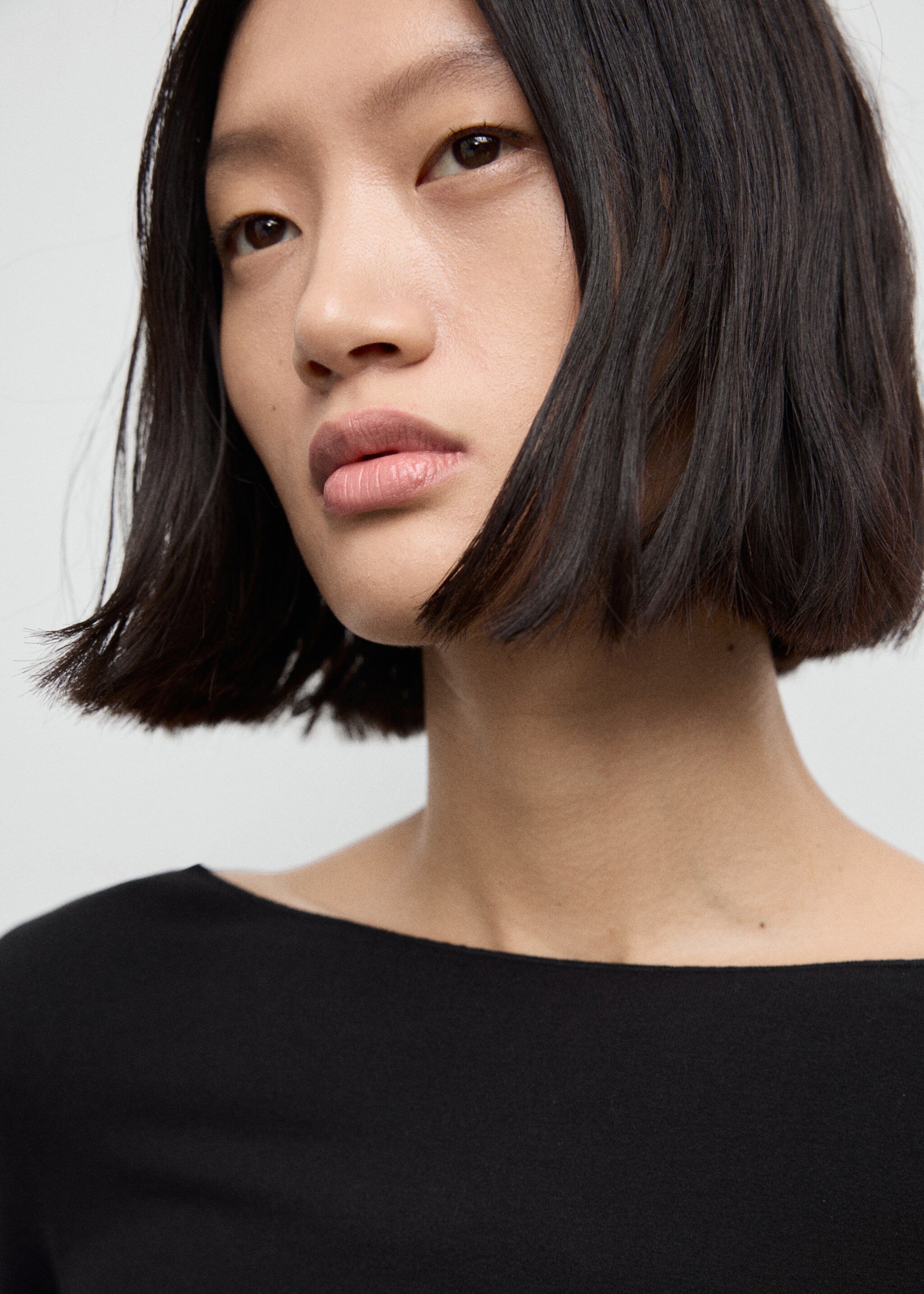 Boat neck t-shirt - Details of the article 1, Black. Ref: 27001353-00.