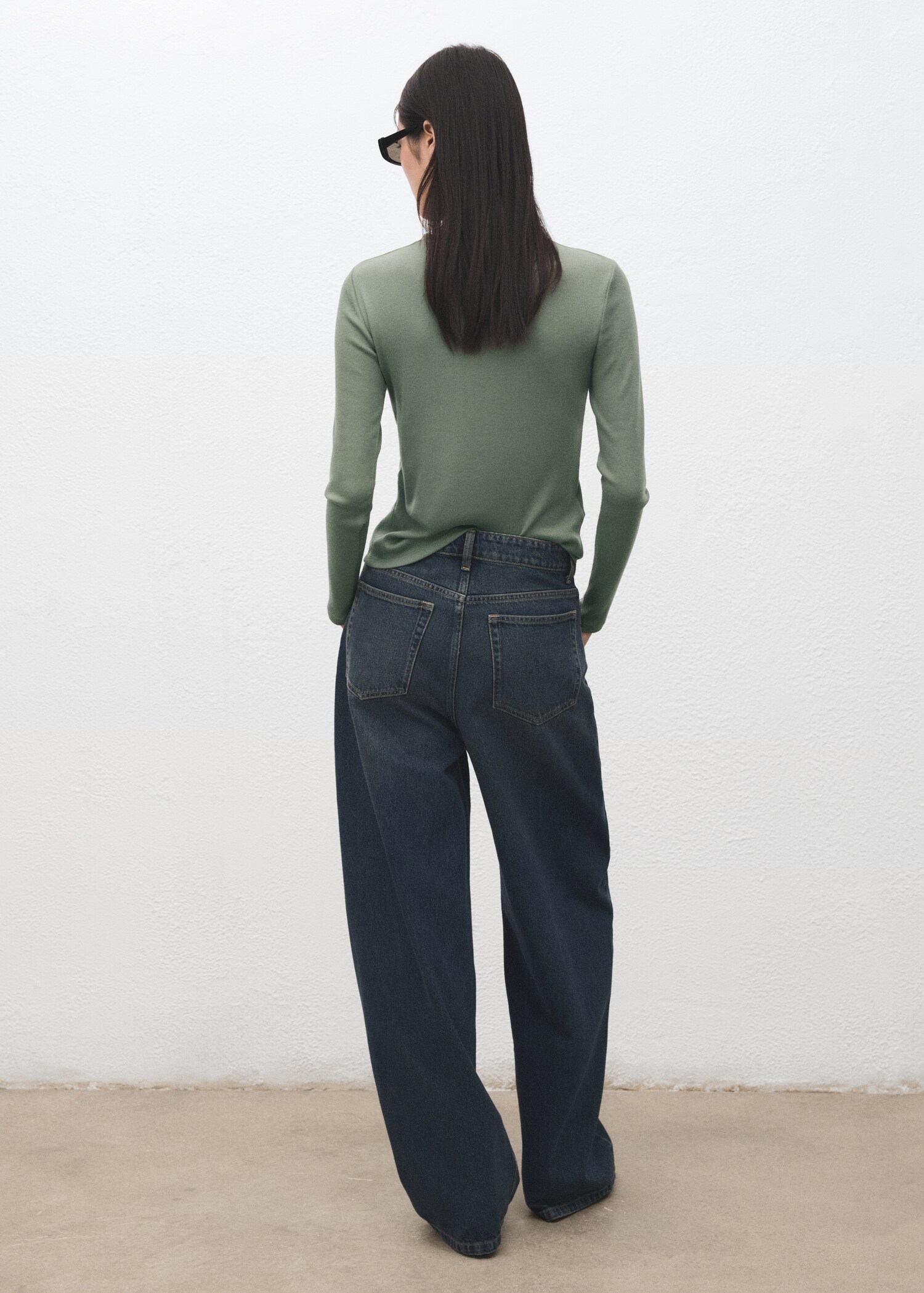 Long sleeve T-shirt - Reverse of the article