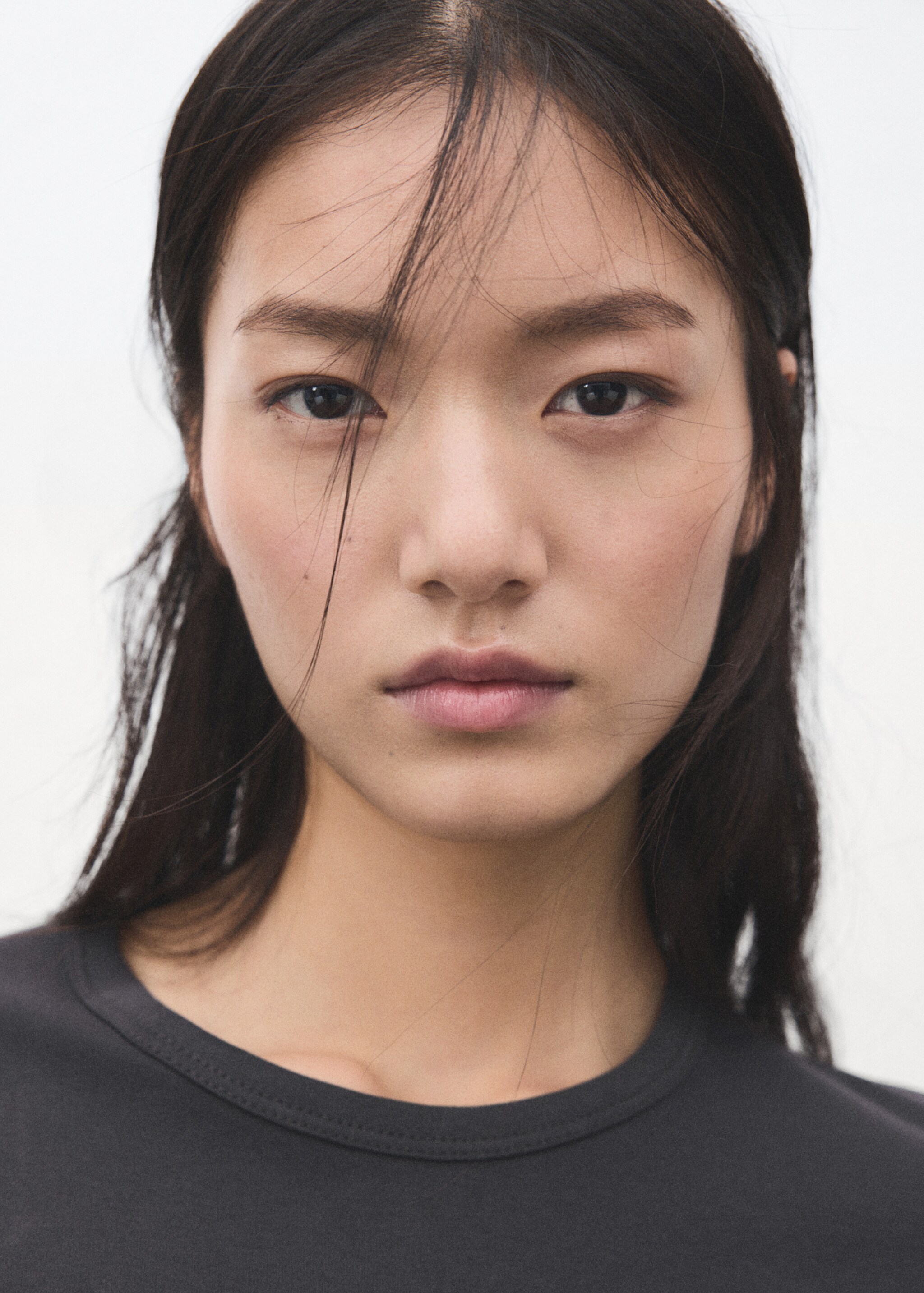 Long sleeve cotton t-shirt - Details of the article 1, Charcoal. Ref: 27001357-00.