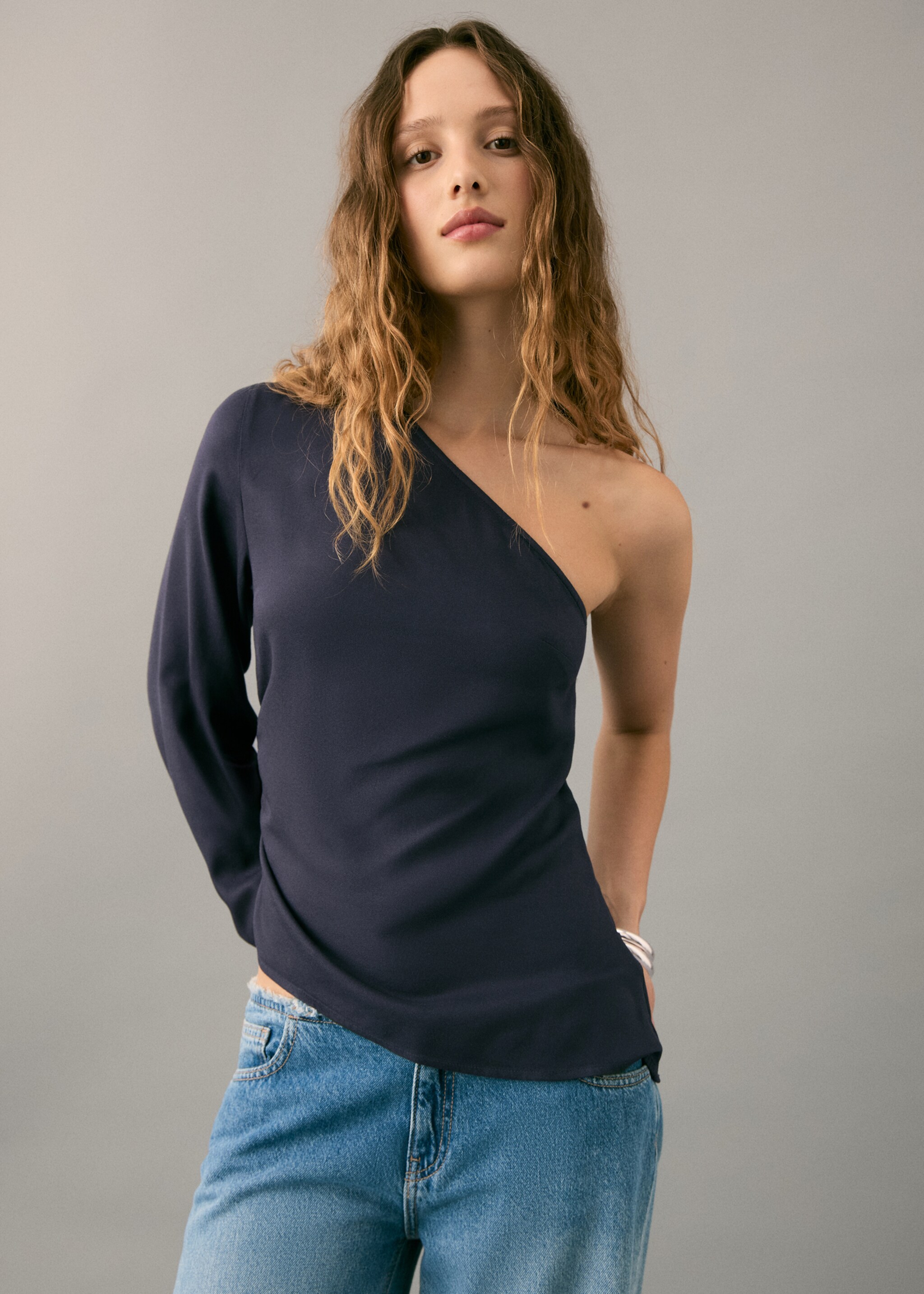 Asymmetrical blouse - Medium plane, Navy. Ref: 27001514-00.