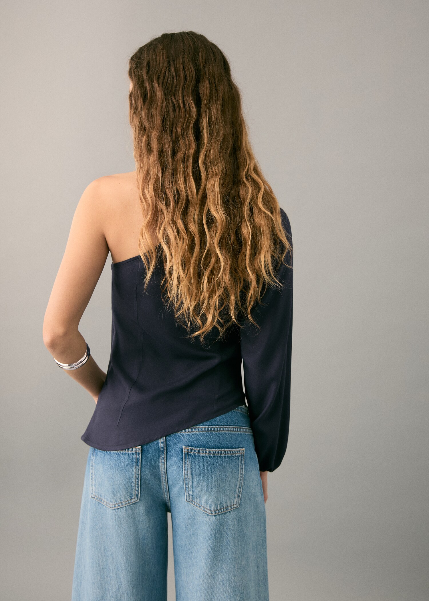 Asymmetrical blouse - Reverse of the article