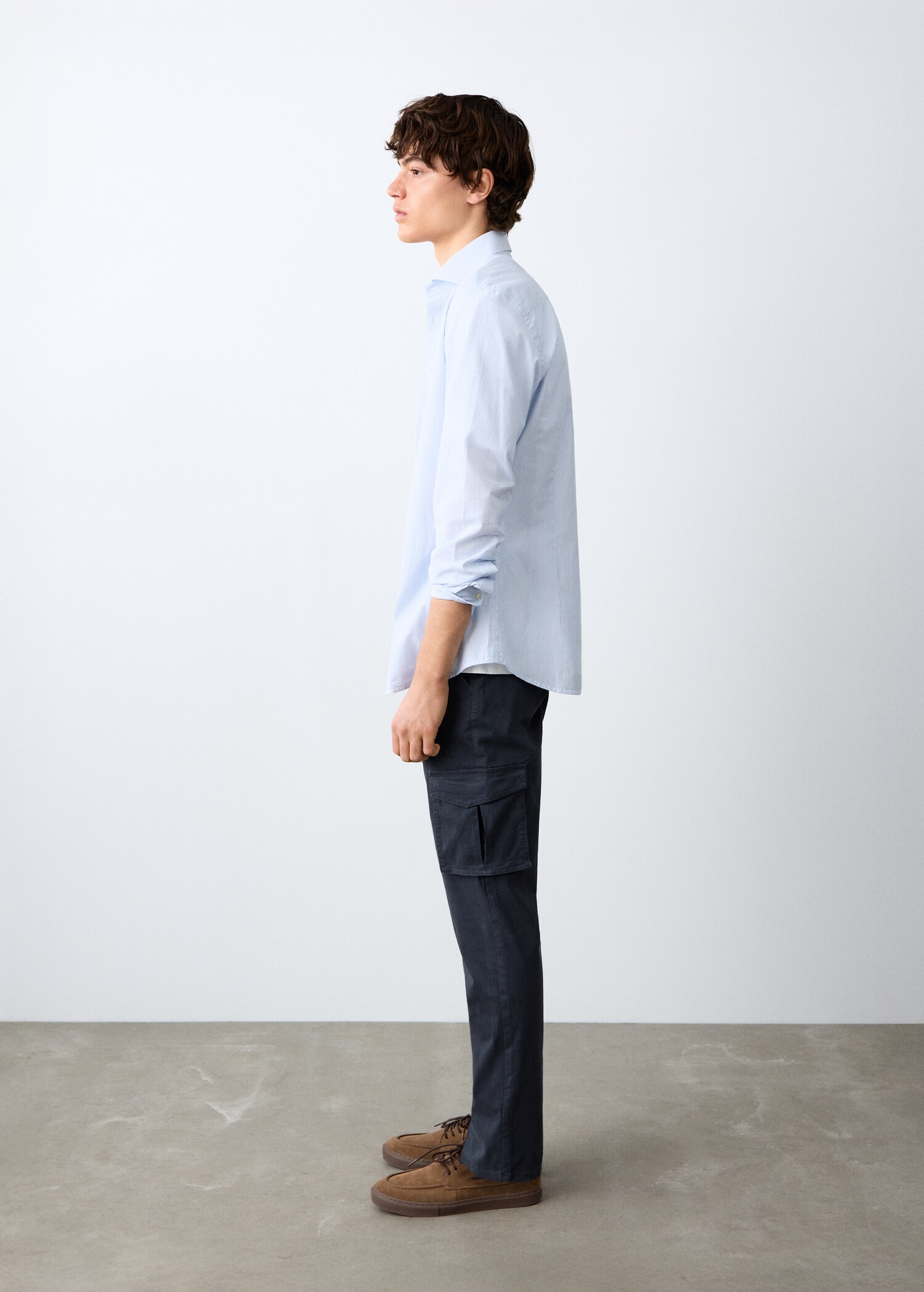 Pantalon droit cargo - Plan moyen