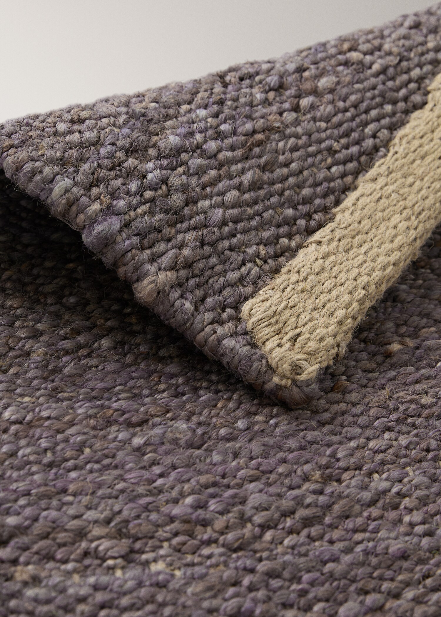 Braided jute rug - Details of the article 3