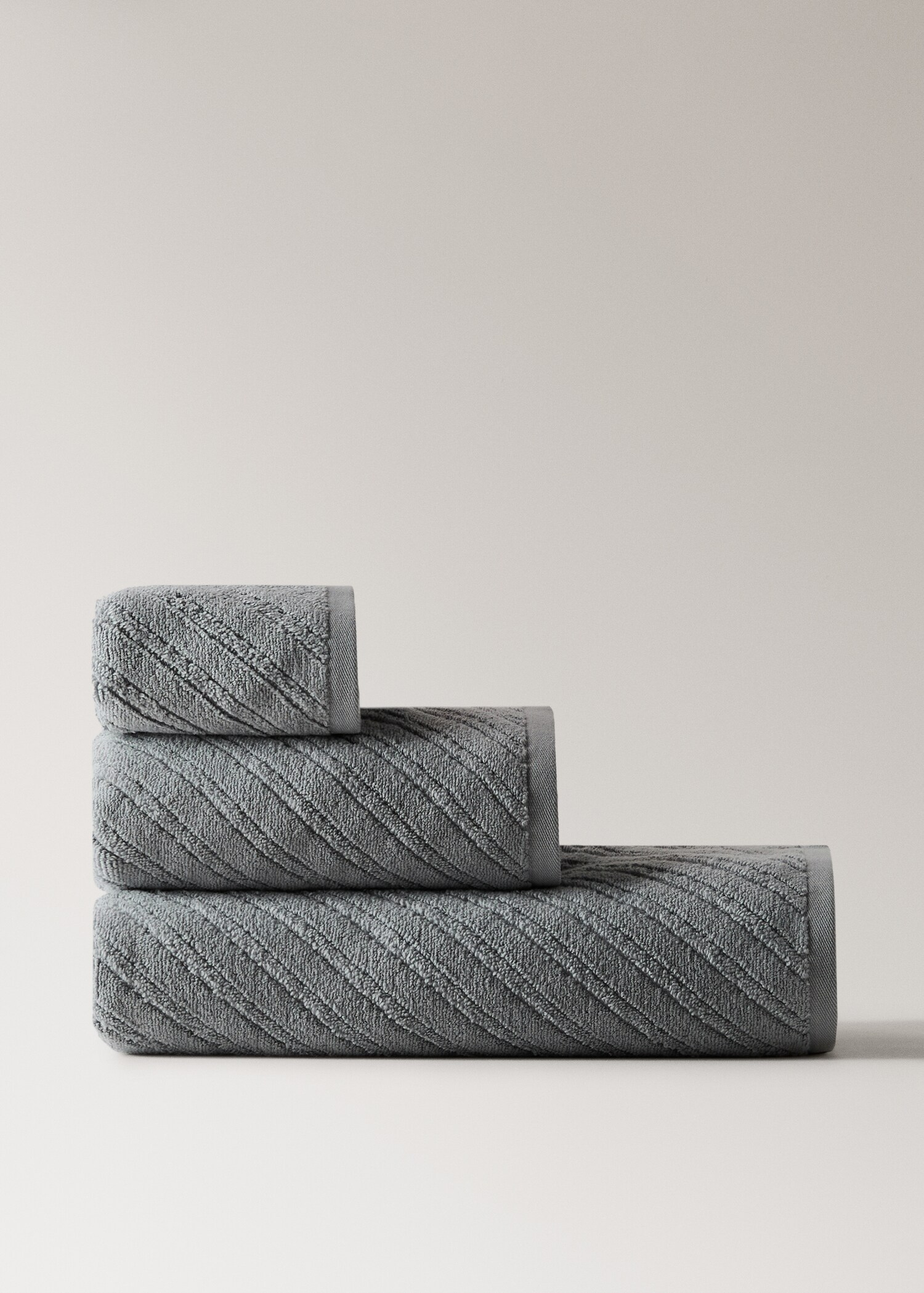 Diagonal weave cotton terry bath towel - Article without model