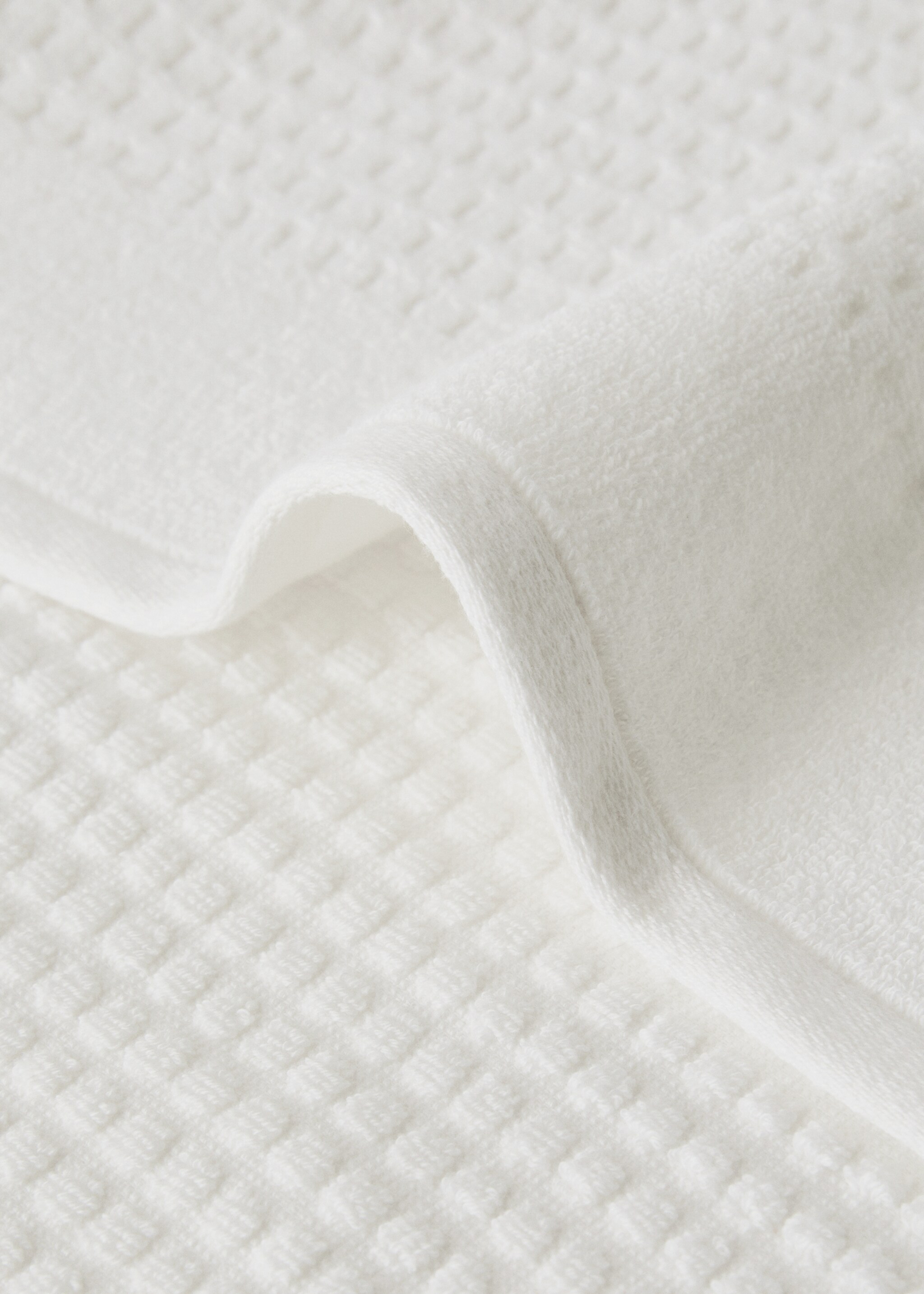 Terry cotton towel - Details of the article 1, Off White. Ref: 27001556-00.