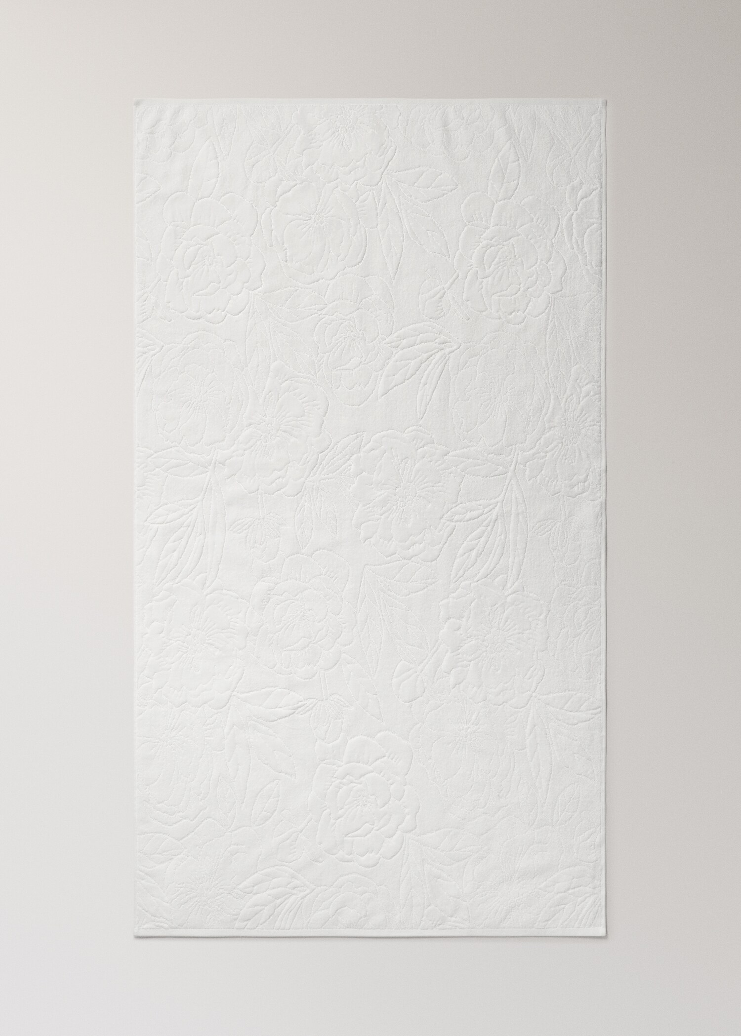 Cotton jacquard bath towel with lace edge - Details of the article 3