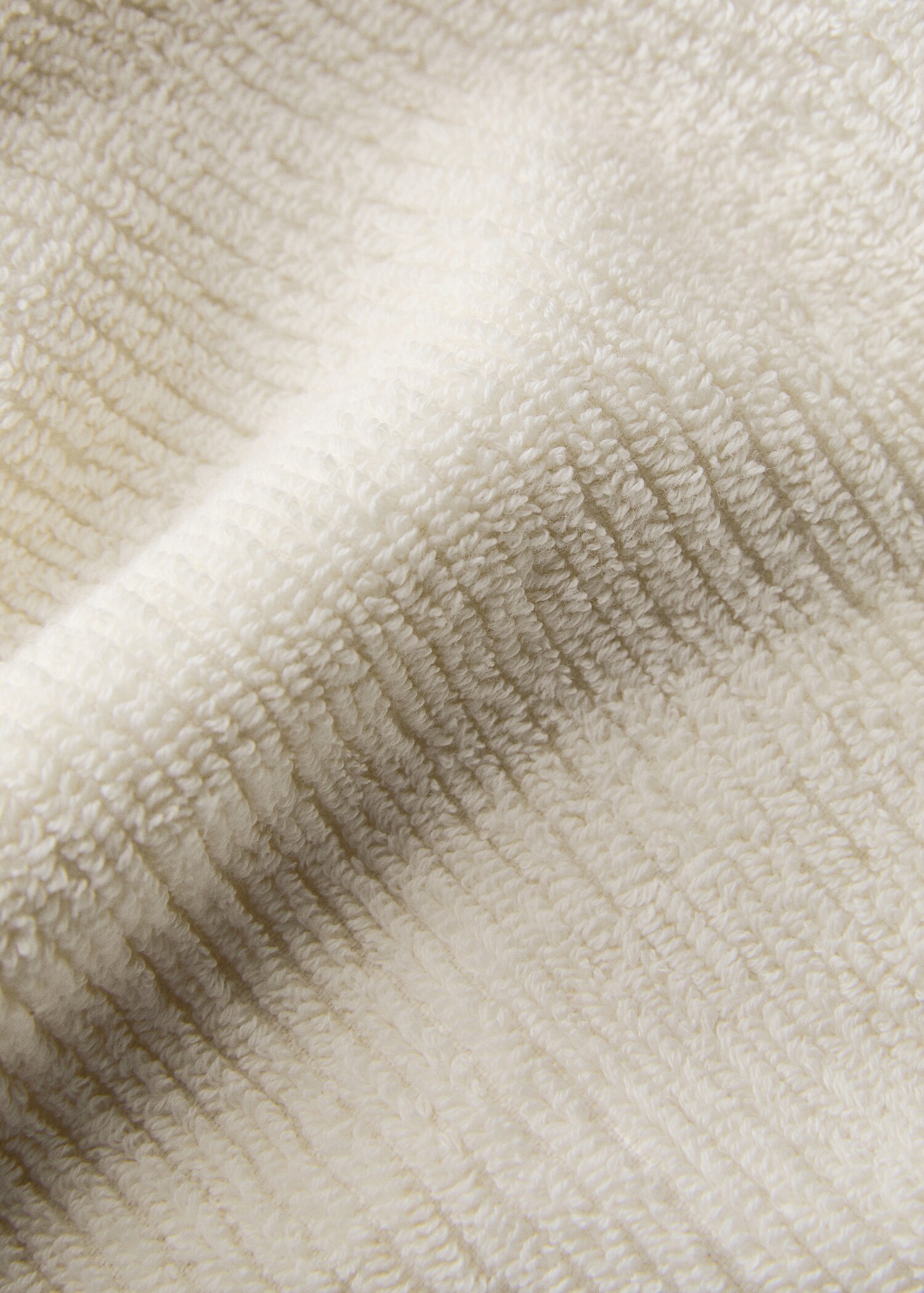 Textured hand towel with fringes - Details of the article 2