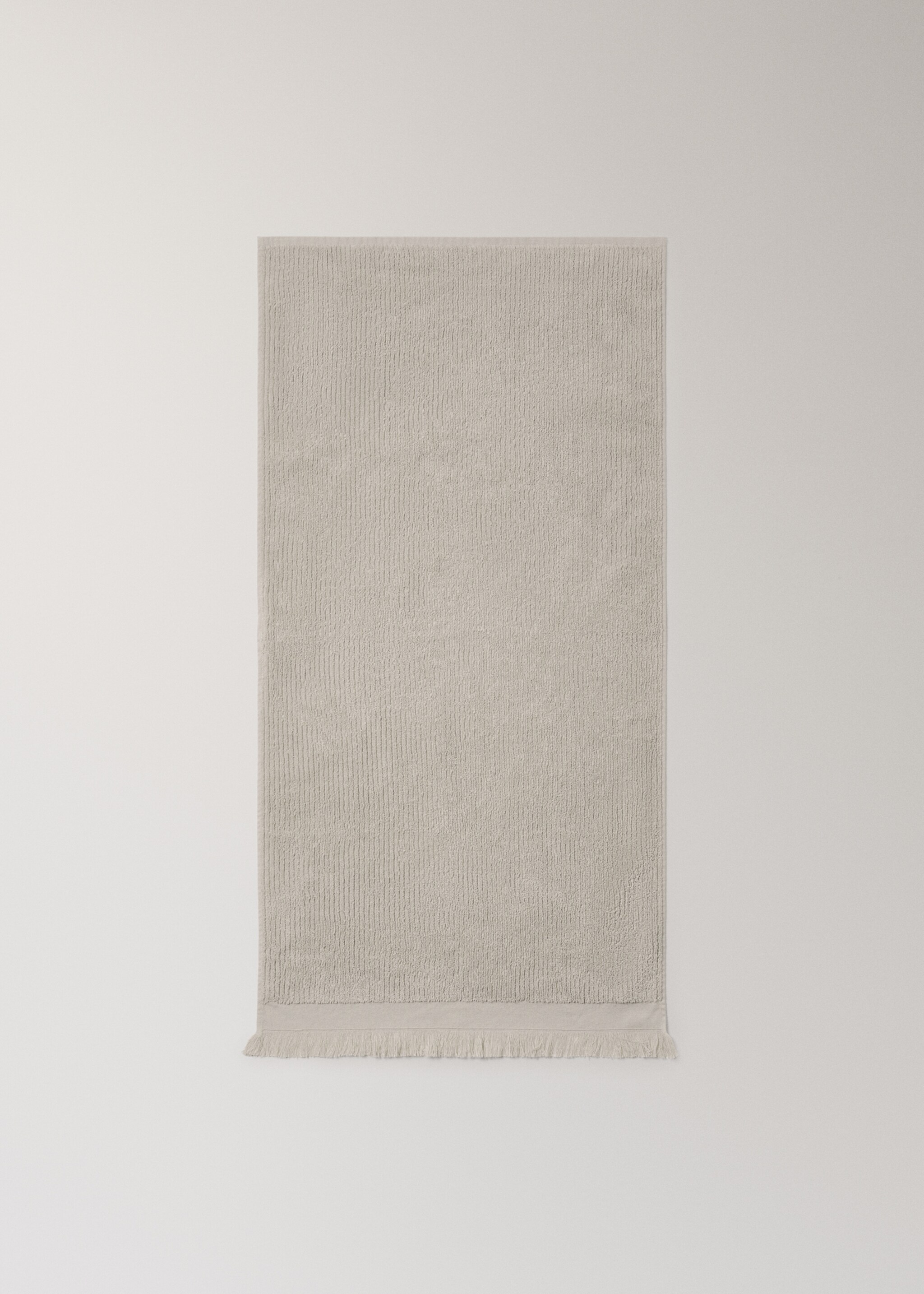 Textured hand towel with fringes - Details of the article 3, Light/Pastel Grey. Ref: 27001562-00.
