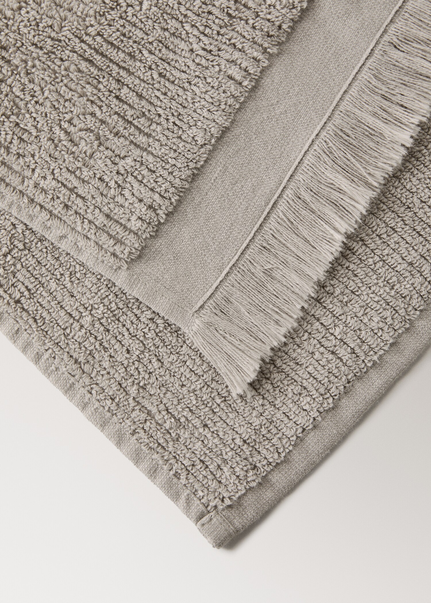 Textured guest towel with fringes - Details of the article 2
