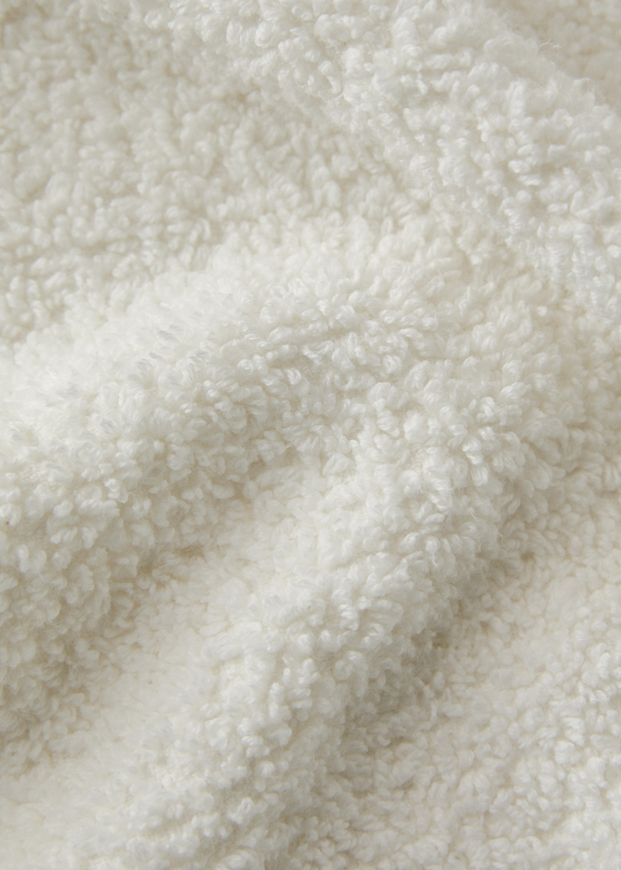 100% cotton lace washbasin towel - Details of the article 1, Ecru. Ref: 27001565-00.