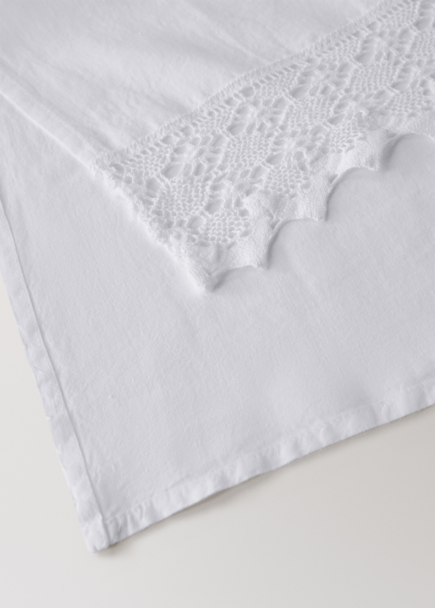 Linnen handdoek met kanten afwerking - Detail van het artikel 4