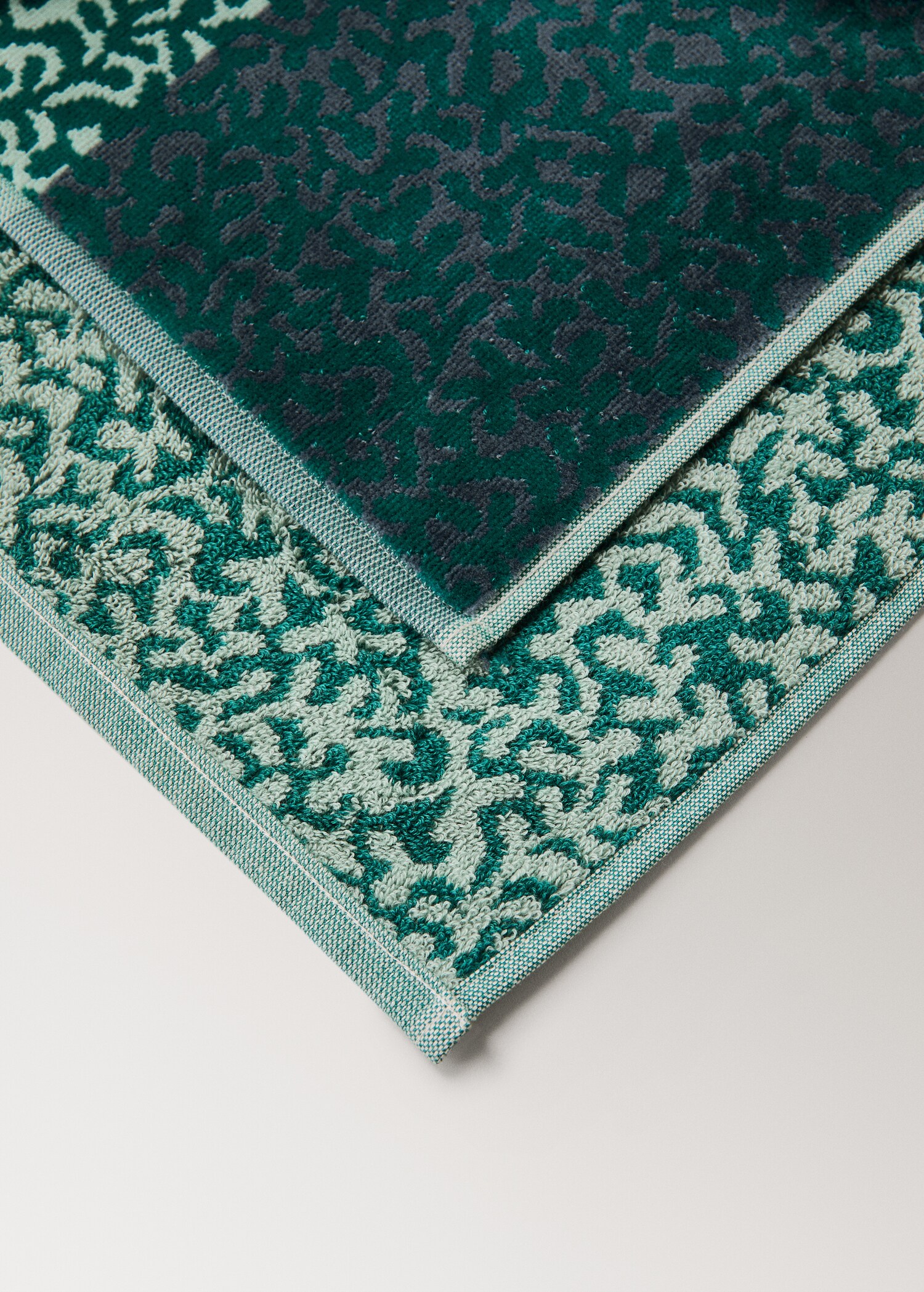 Animal print jacquard cotton terry washcloth - Details of the article 2