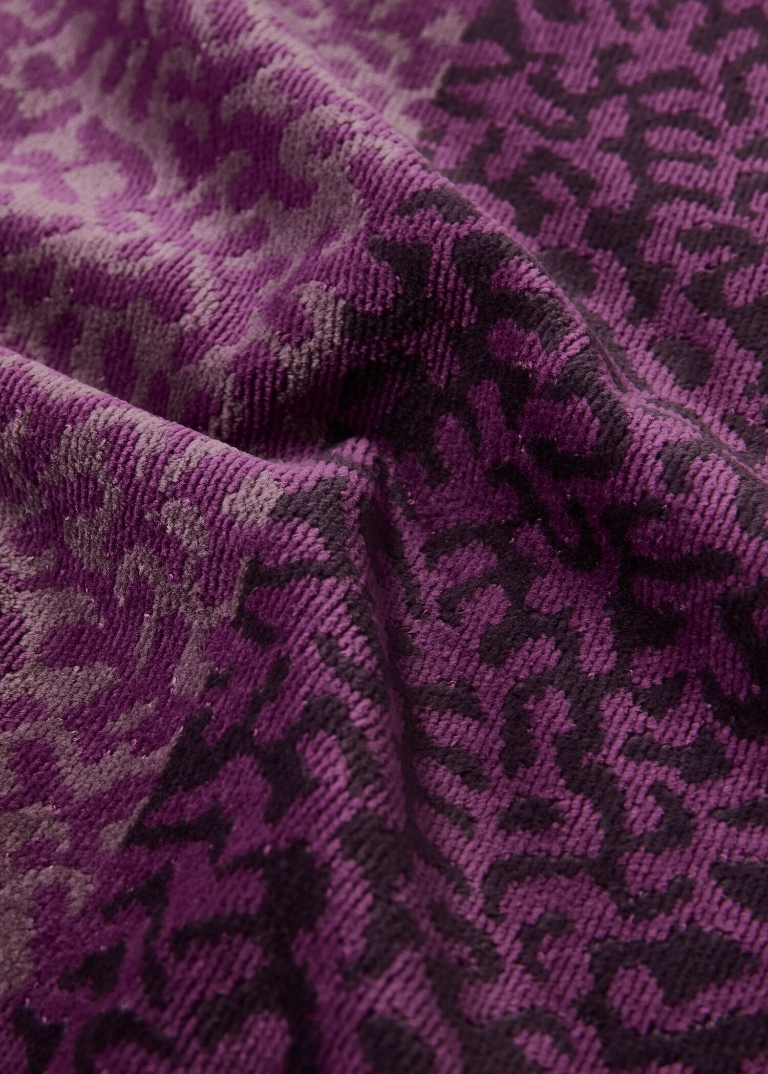 Animal print jacquard cotton terry washcloth - Details of the article 1