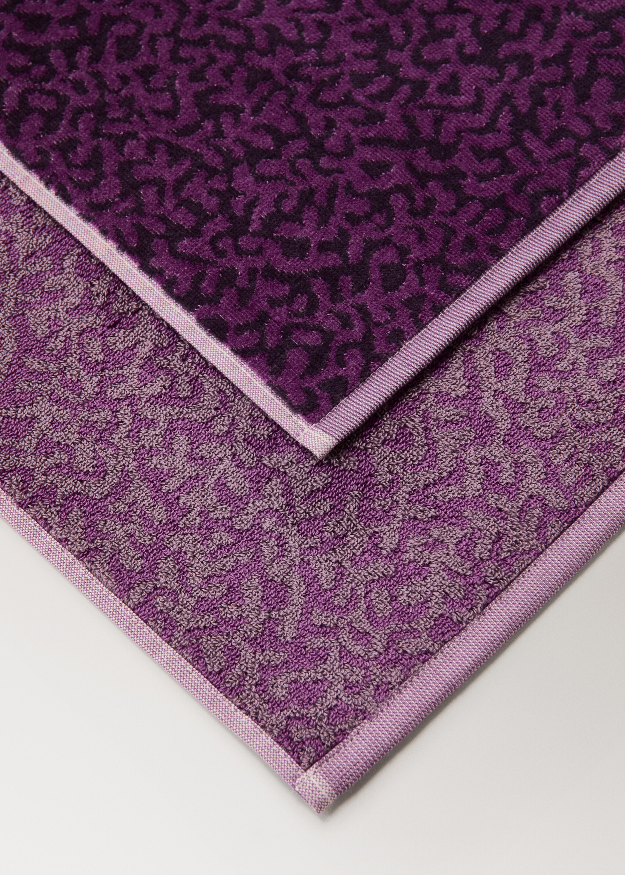 Toalla baño algodón rizo jacquard animal - Detalle del artículo 2, Mora. Ref: 27001584-00.