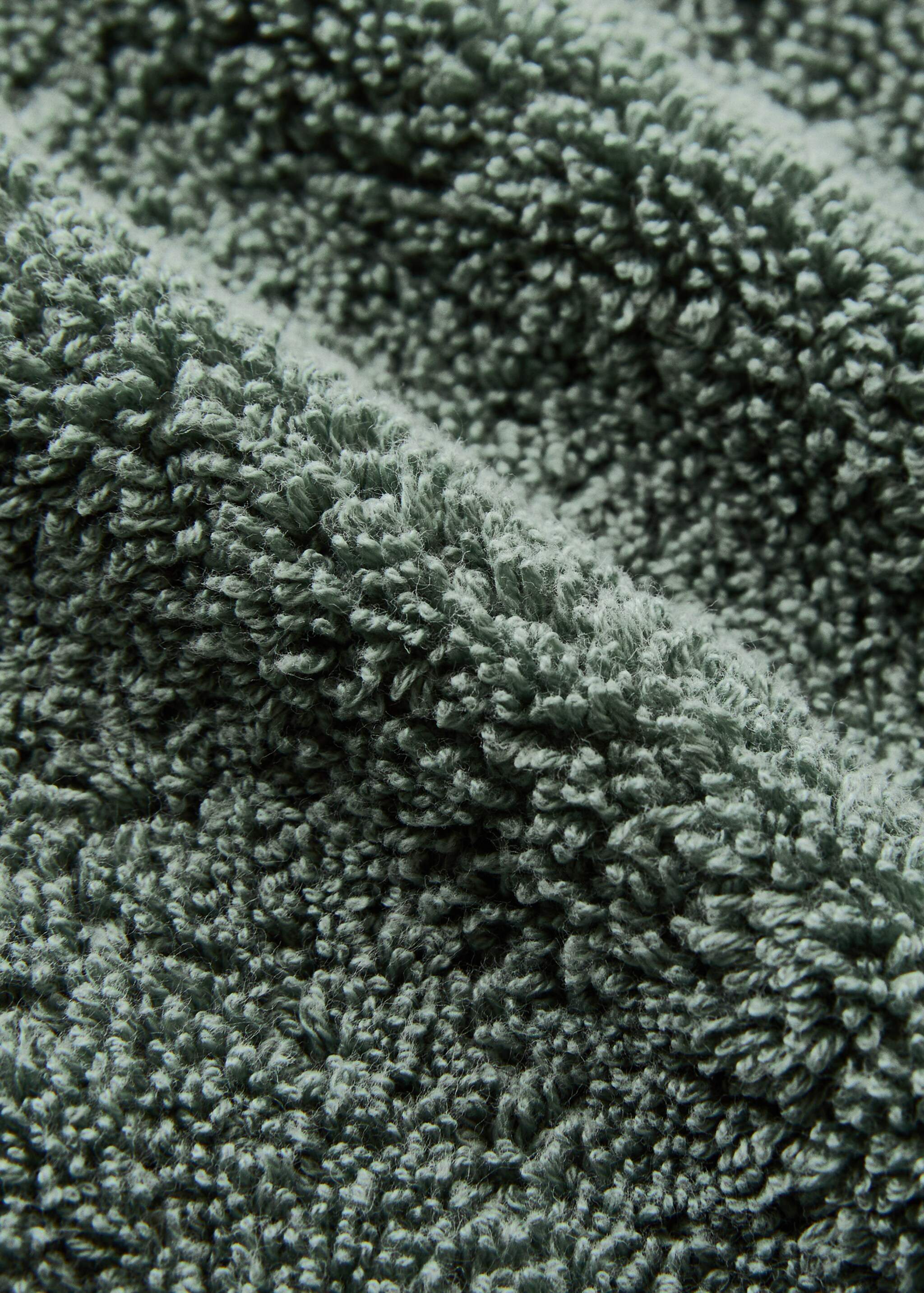 Garment dyed handdoek - Detail van het artikel 1, Bosgroen. Ref: 27001587-00.