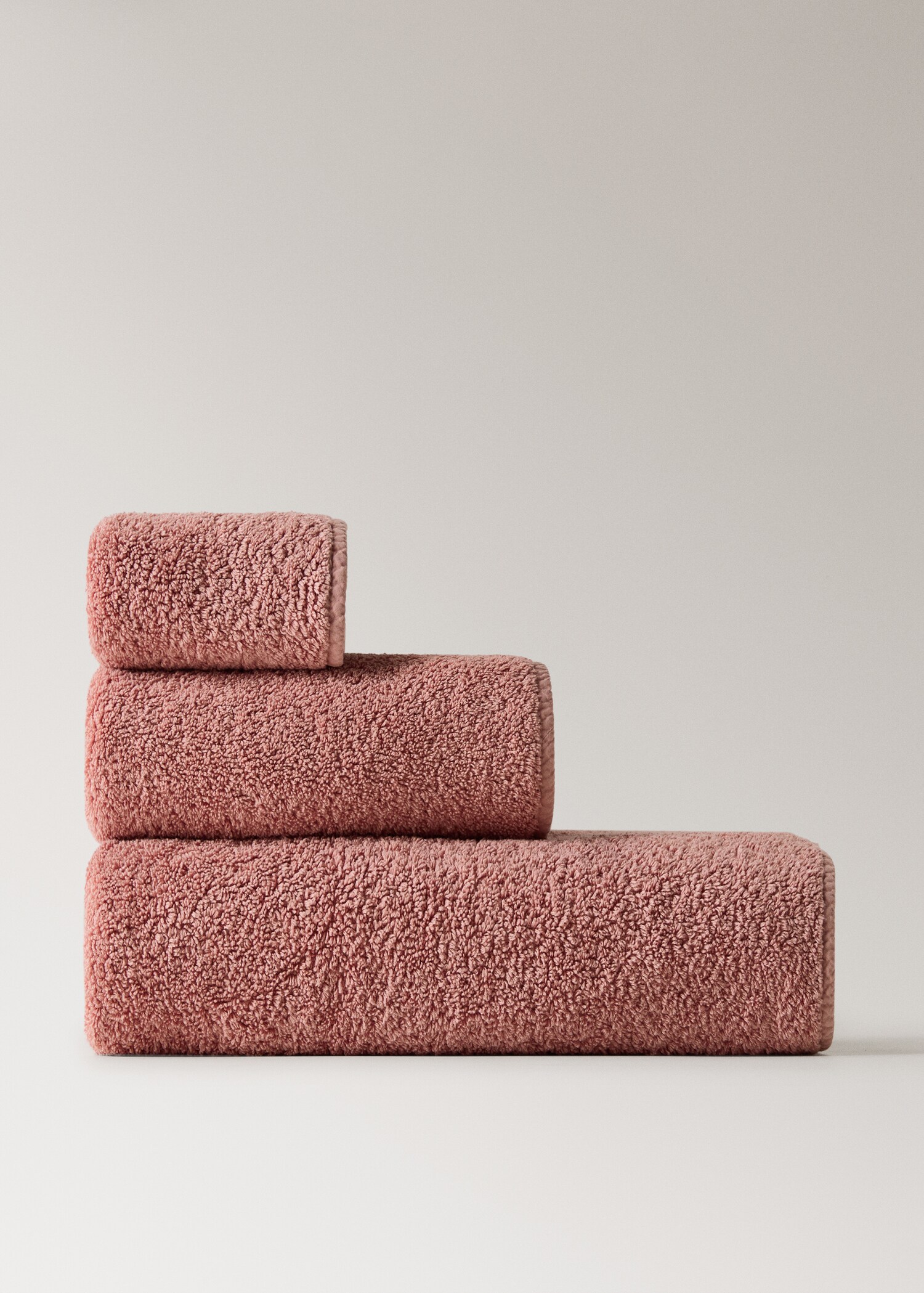 Bath towel with dyed piece - Article without model