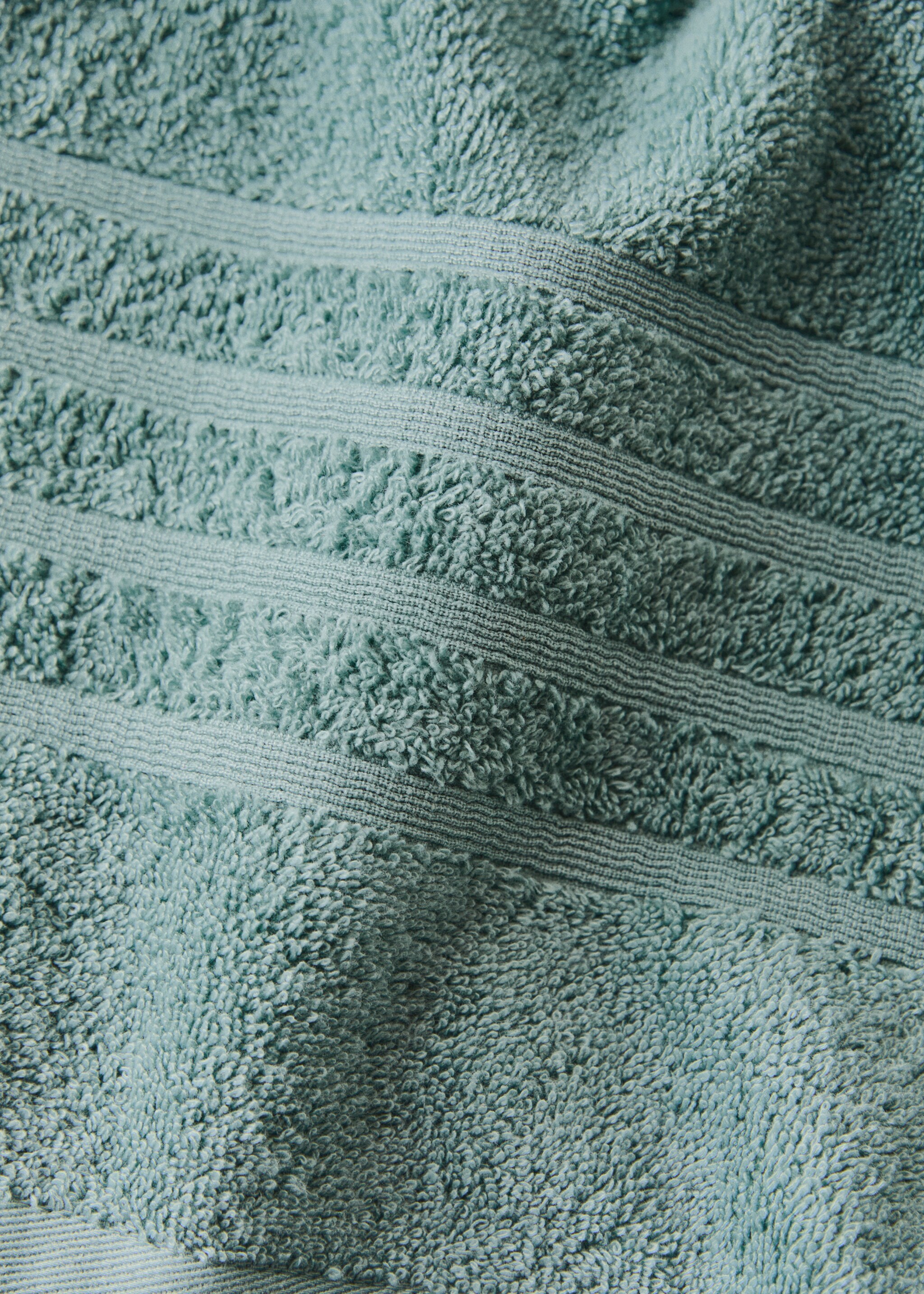 Cotton bath towel - Details of the article 1, Aqua Green. Ref: 27001591-00.