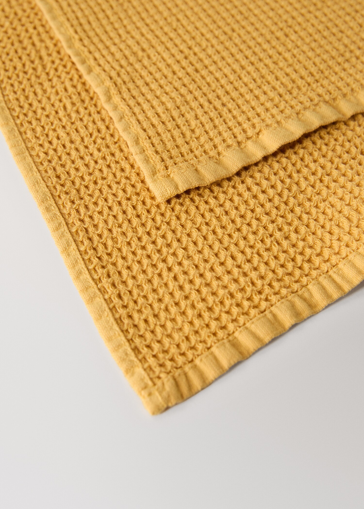 Cotton bath towel mini waffle garment-wash - Details of the article 2