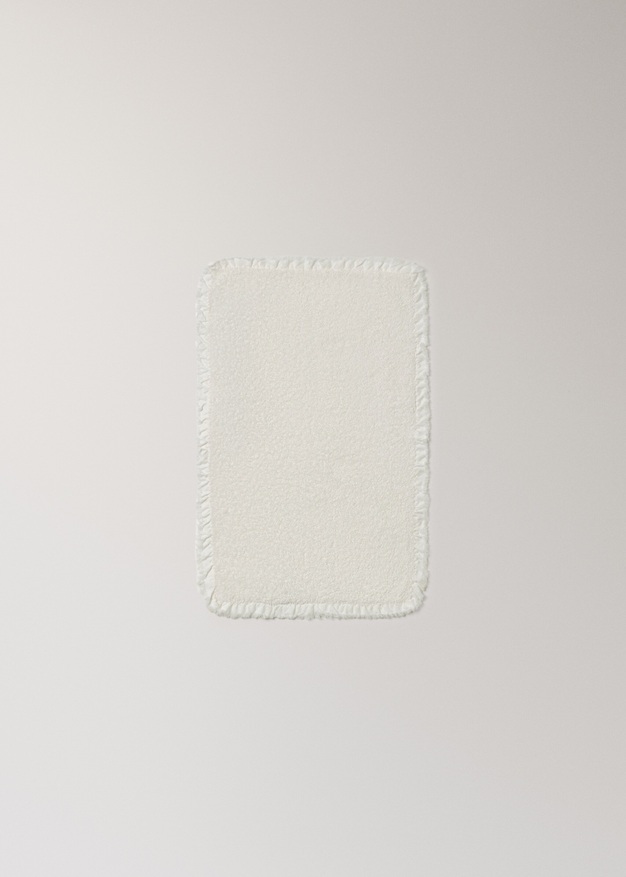 Cotton terry guest towel with frayed edge and ruffle - Details of the article 3, Ecru. Ref: 27001601-00.