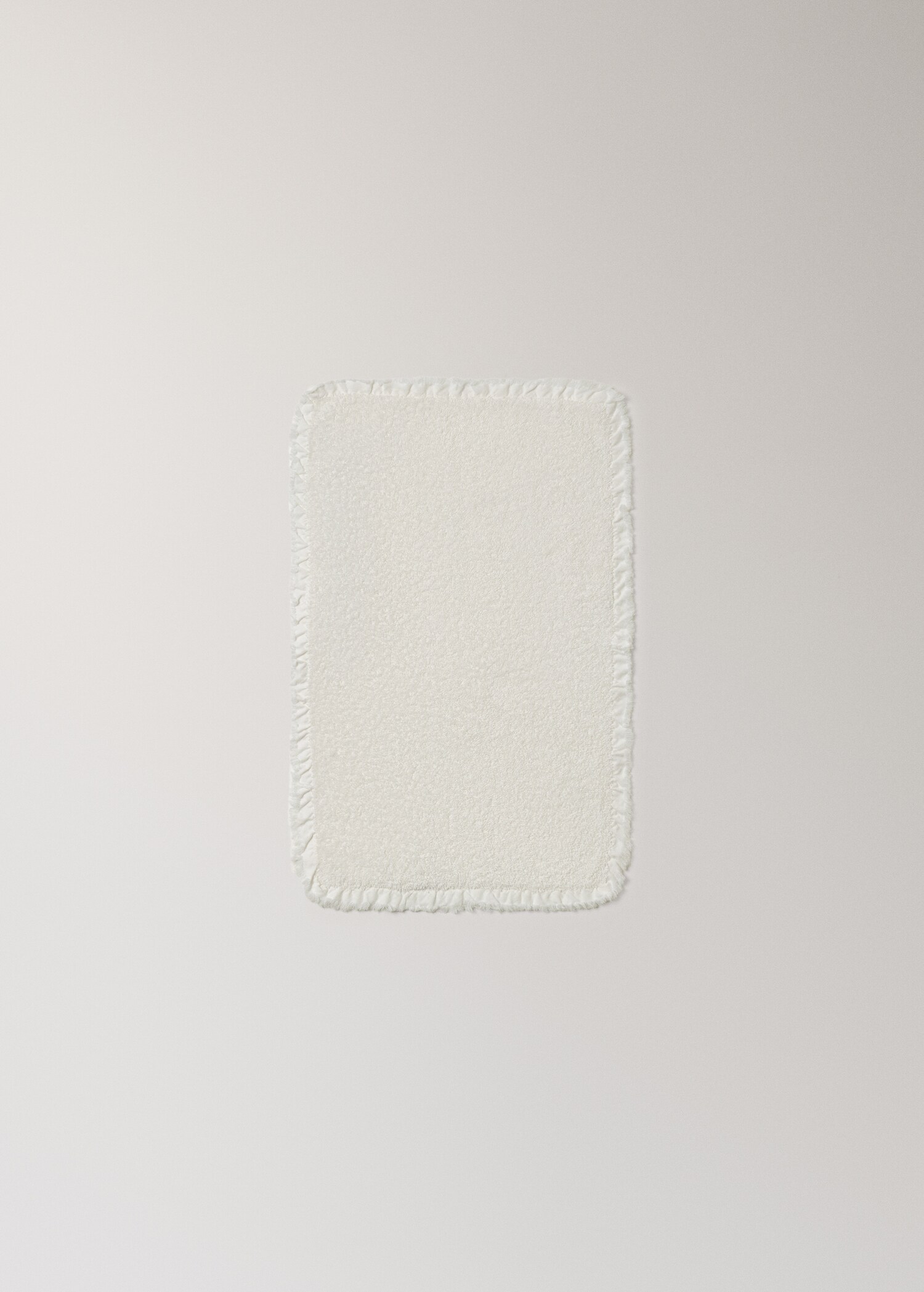 Cotton terry guest towel with frayed edge and ruffle - Details of the article 3