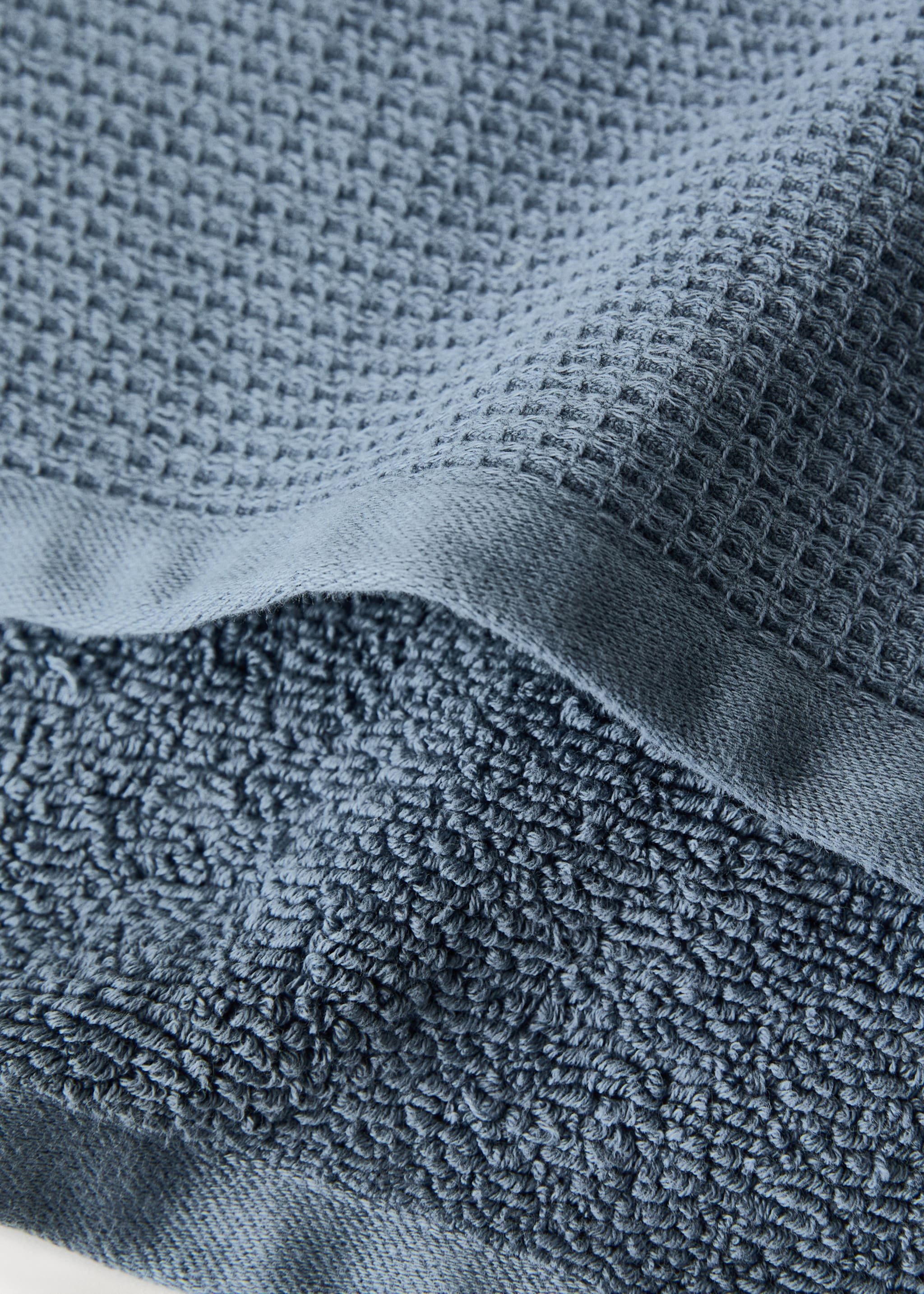 Reversible cotton guest towel - Details of the article 1, Indigo Blue. Ref: 27001602-00.