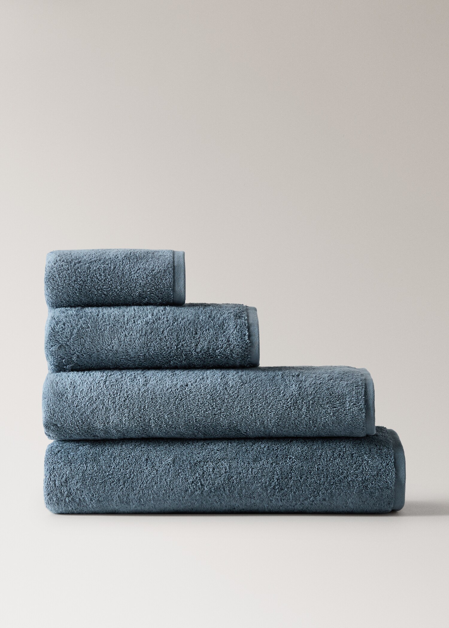 Soft cotton towel - Article without model