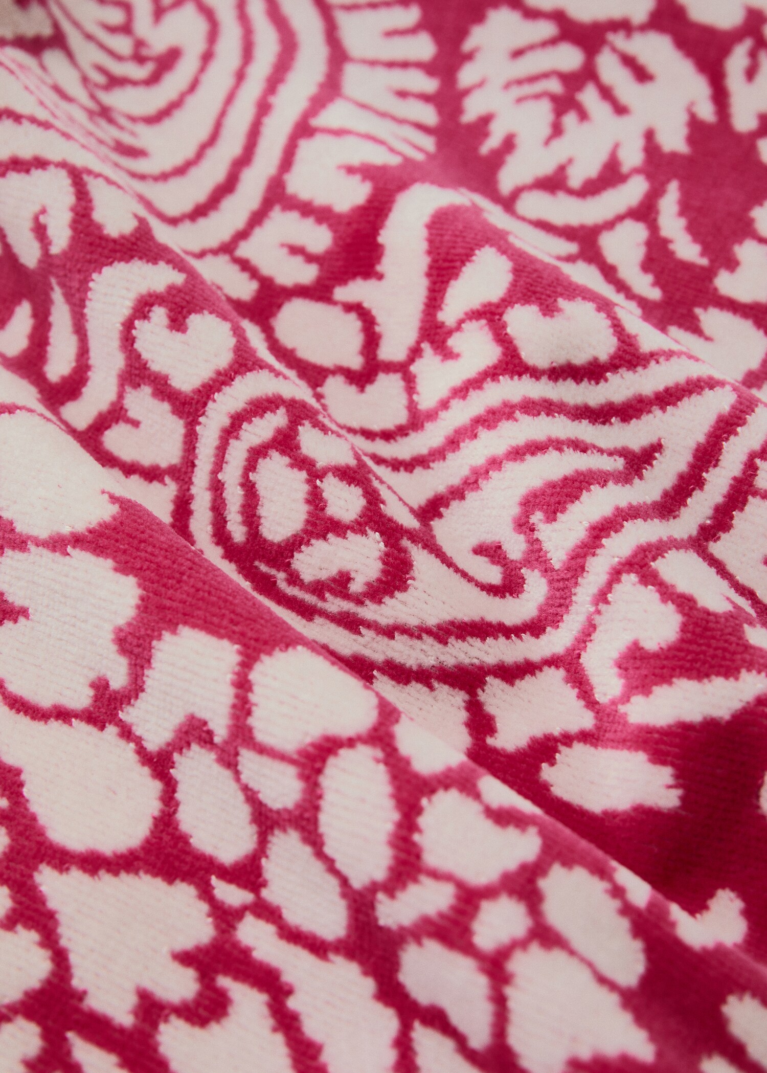 Multicoloured jacquard cotton terry bath towel - Details of the article 1