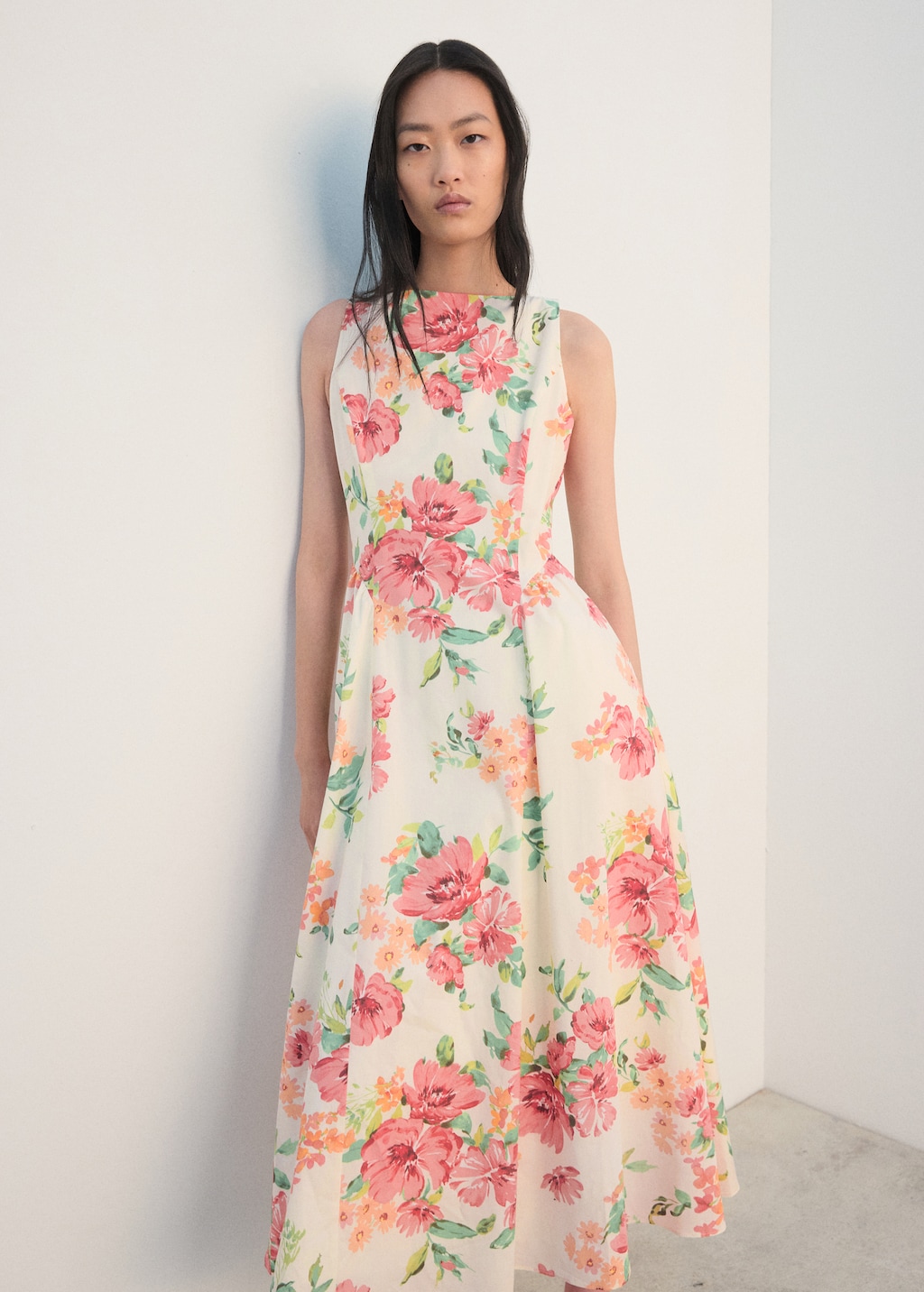 Floral-print flared dress